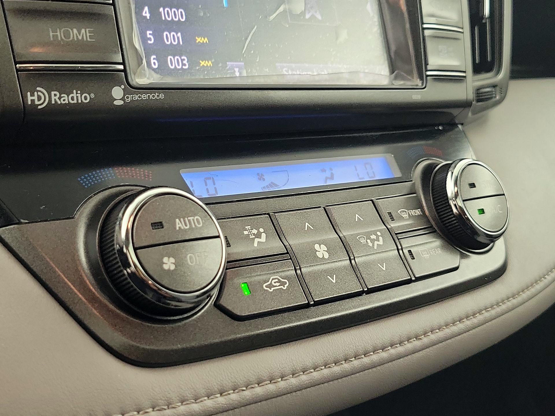 Thumbnail: 2014 Toyota RAV4 - 16