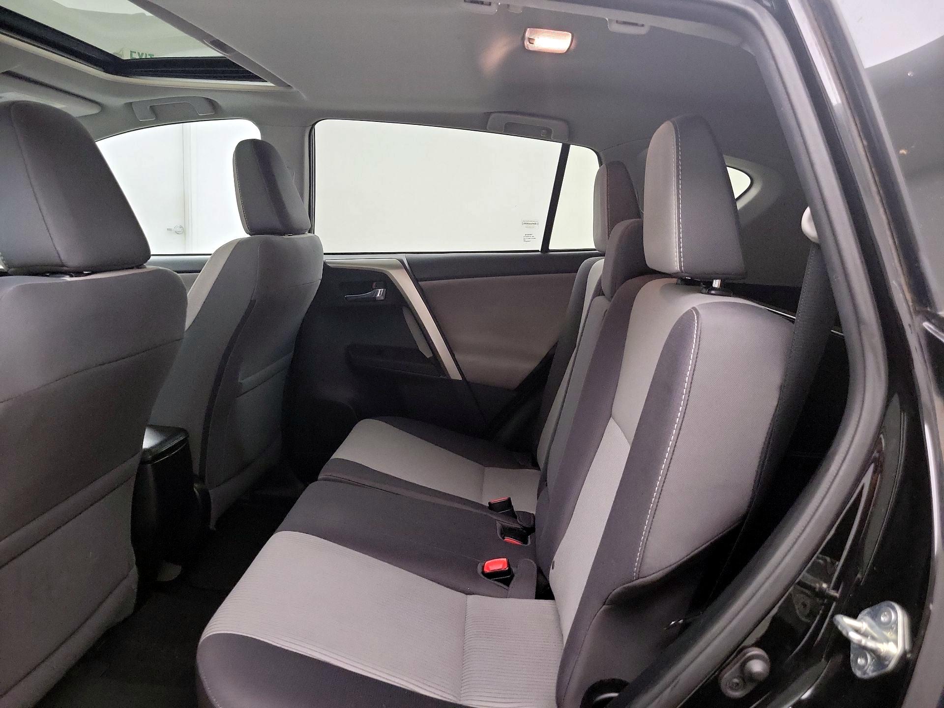Thumbnail: 2014 Toyota RAV4 - 20
