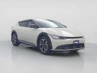 White 2023 Kia EV6 Wind