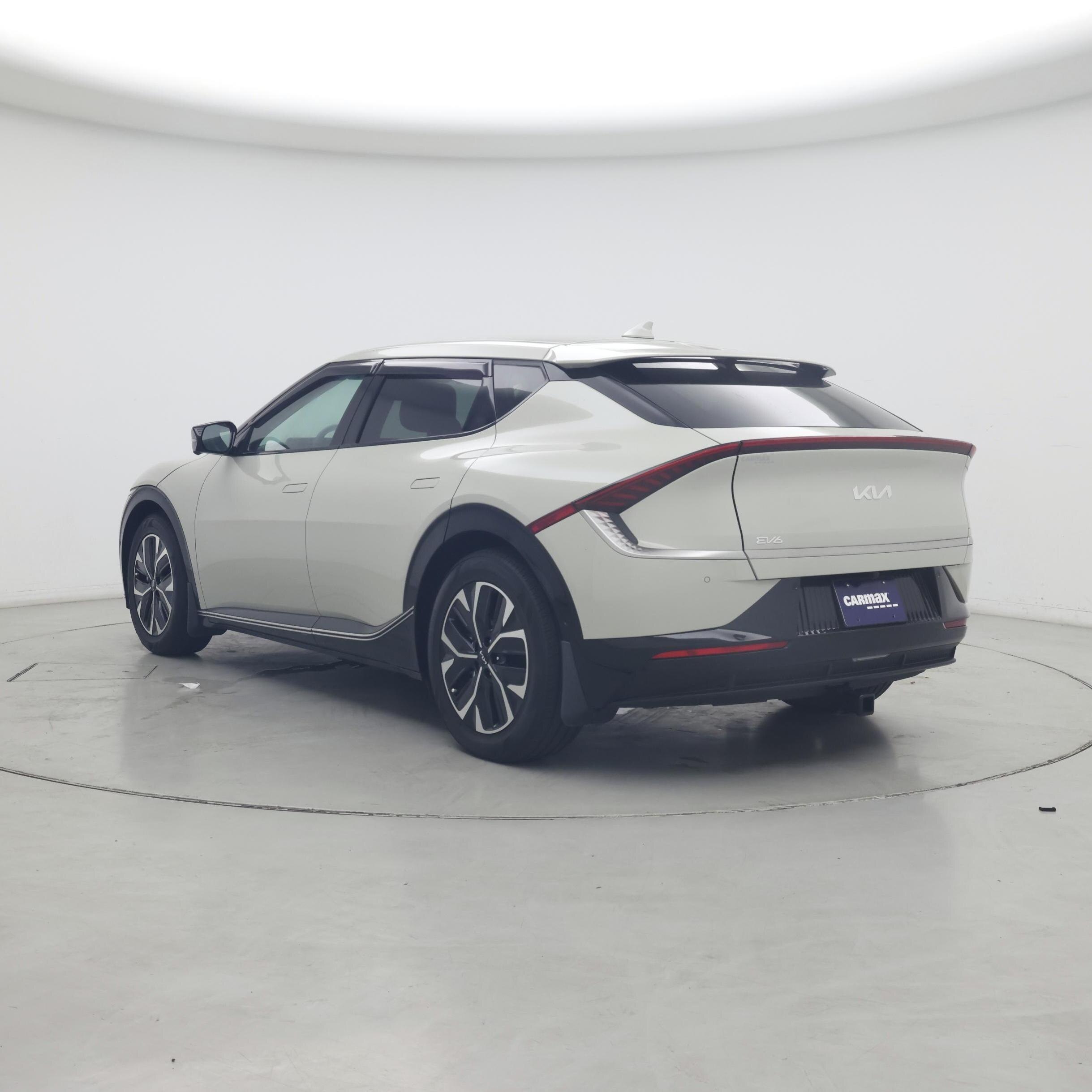 Thumbnail: 2023 Kia EV6 - 2