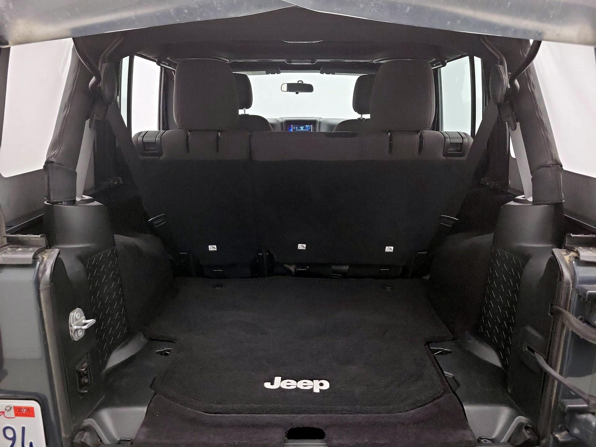 Thumbnail: 2017 Jeep Wrangler - 17