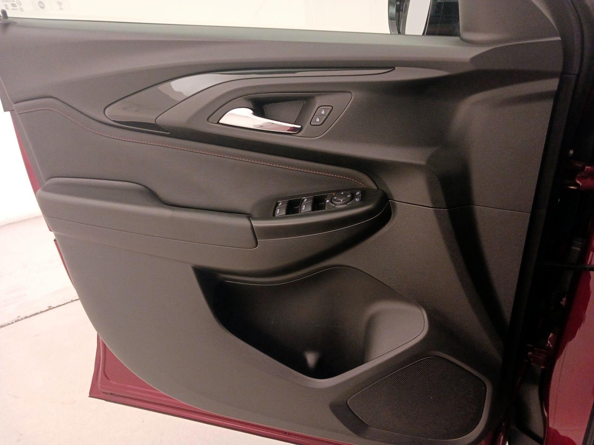 Thumbnail: 2022 Chevrolet TrailBlazer - 10