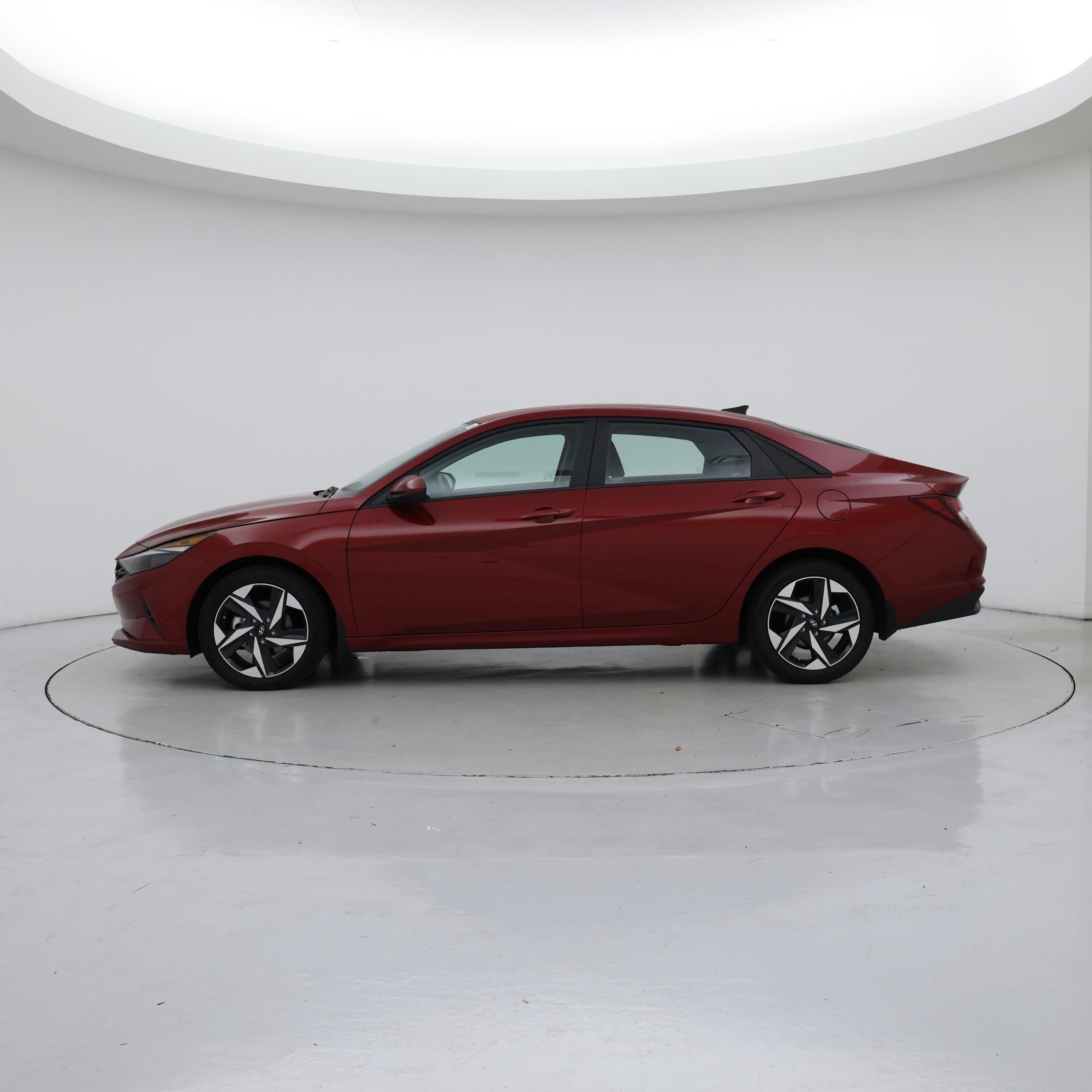 Thumbnail: 2023 Hyundai Elantra - 3