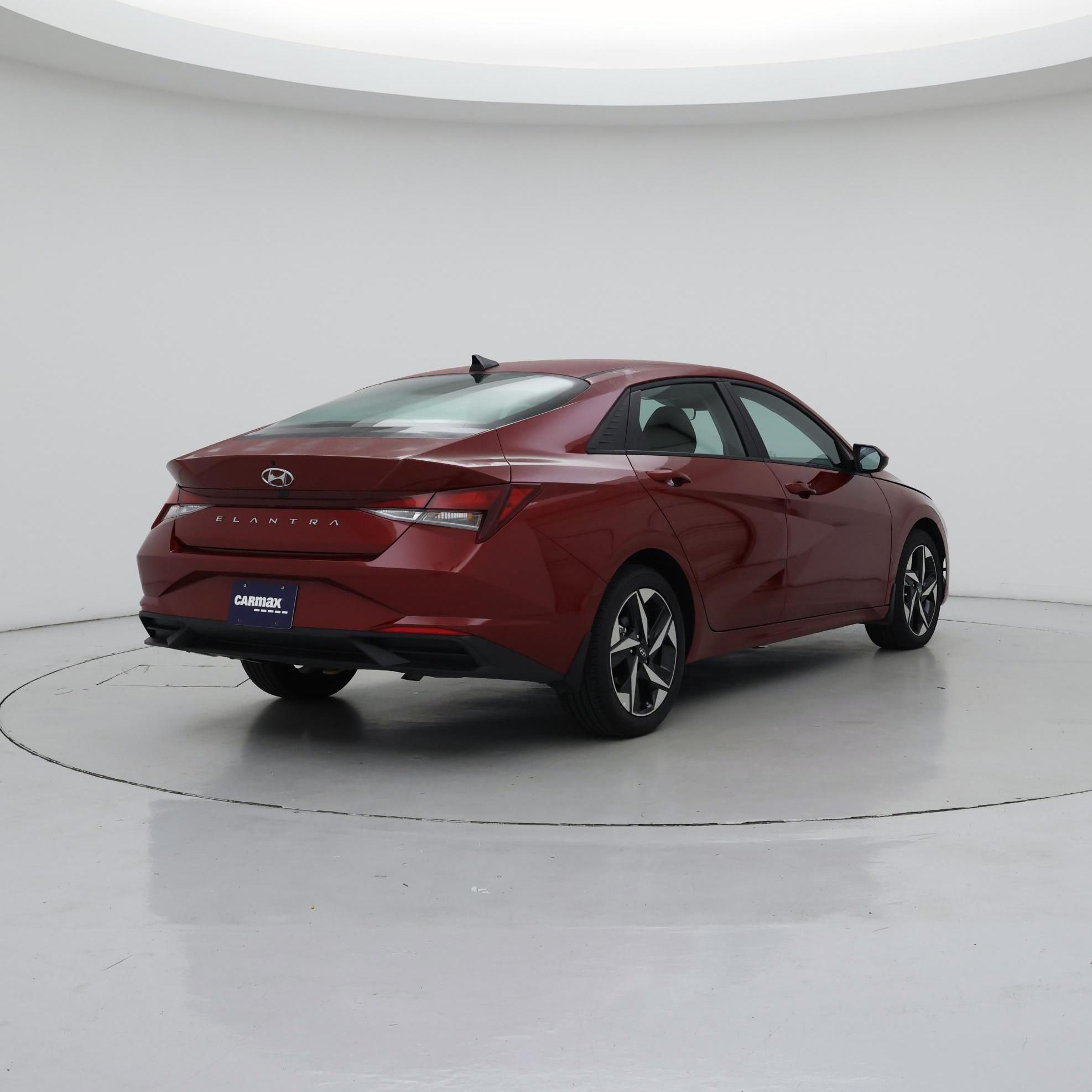 Thumbnail: 2023 Hyundai Elantra - 8