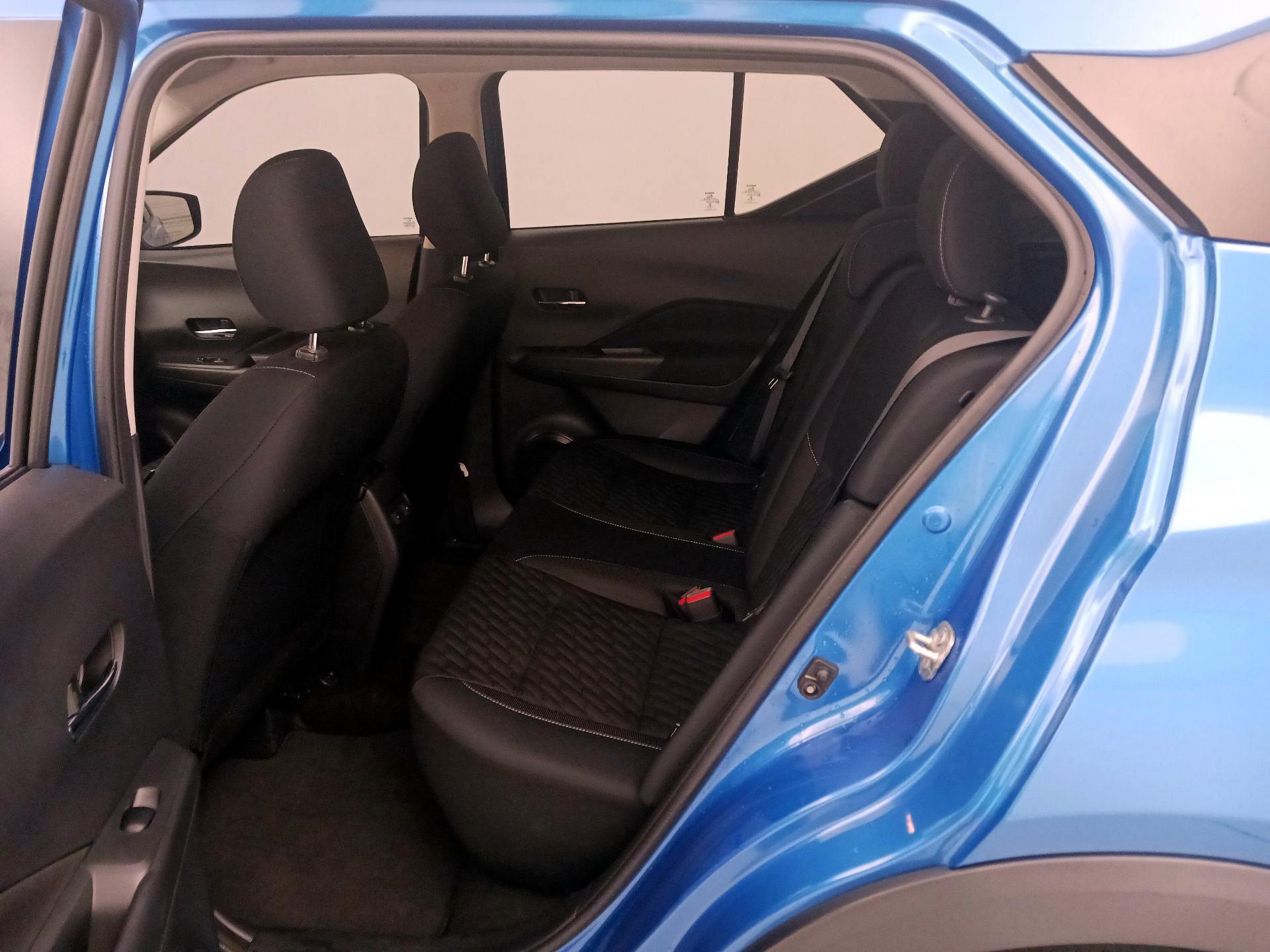 Thumbnail: 2023 Nissan Kicks - 18