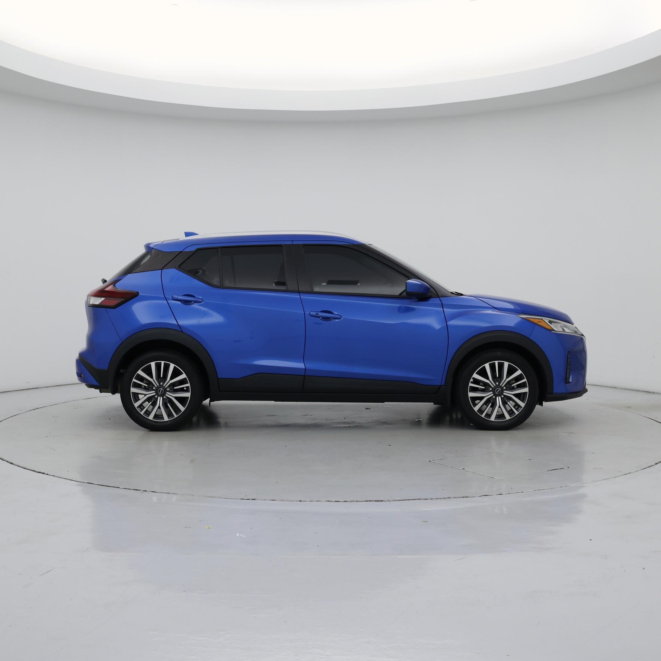 Thumbnail: 2023 Nissan Kicks - 7