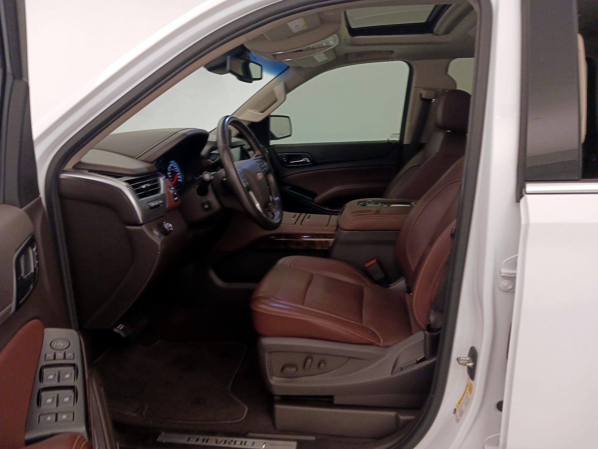 Thumbnail: 2019 Chevrolet Tahoe - 11