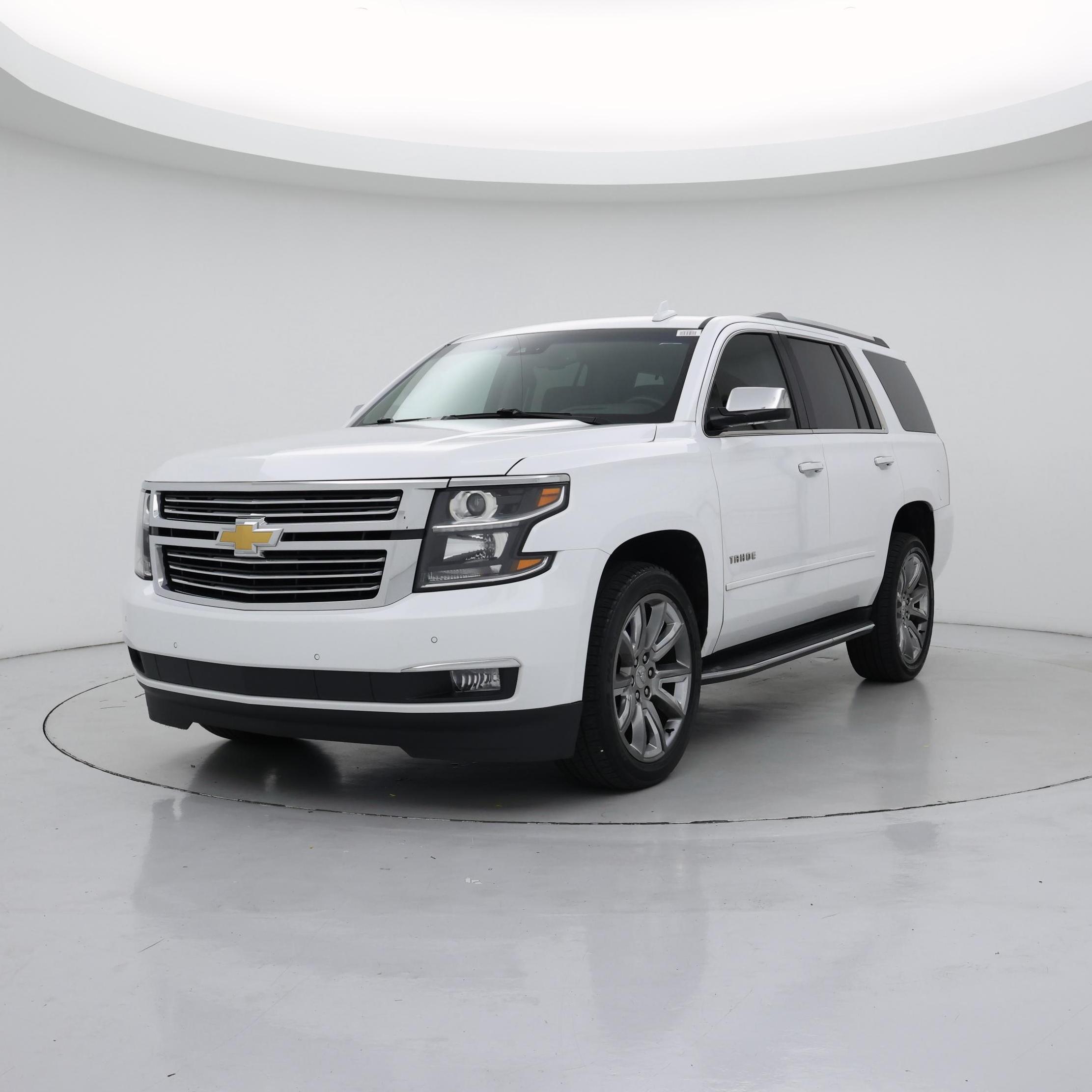 Thumbnail: 2019 Chevrolet Tahoe - 4