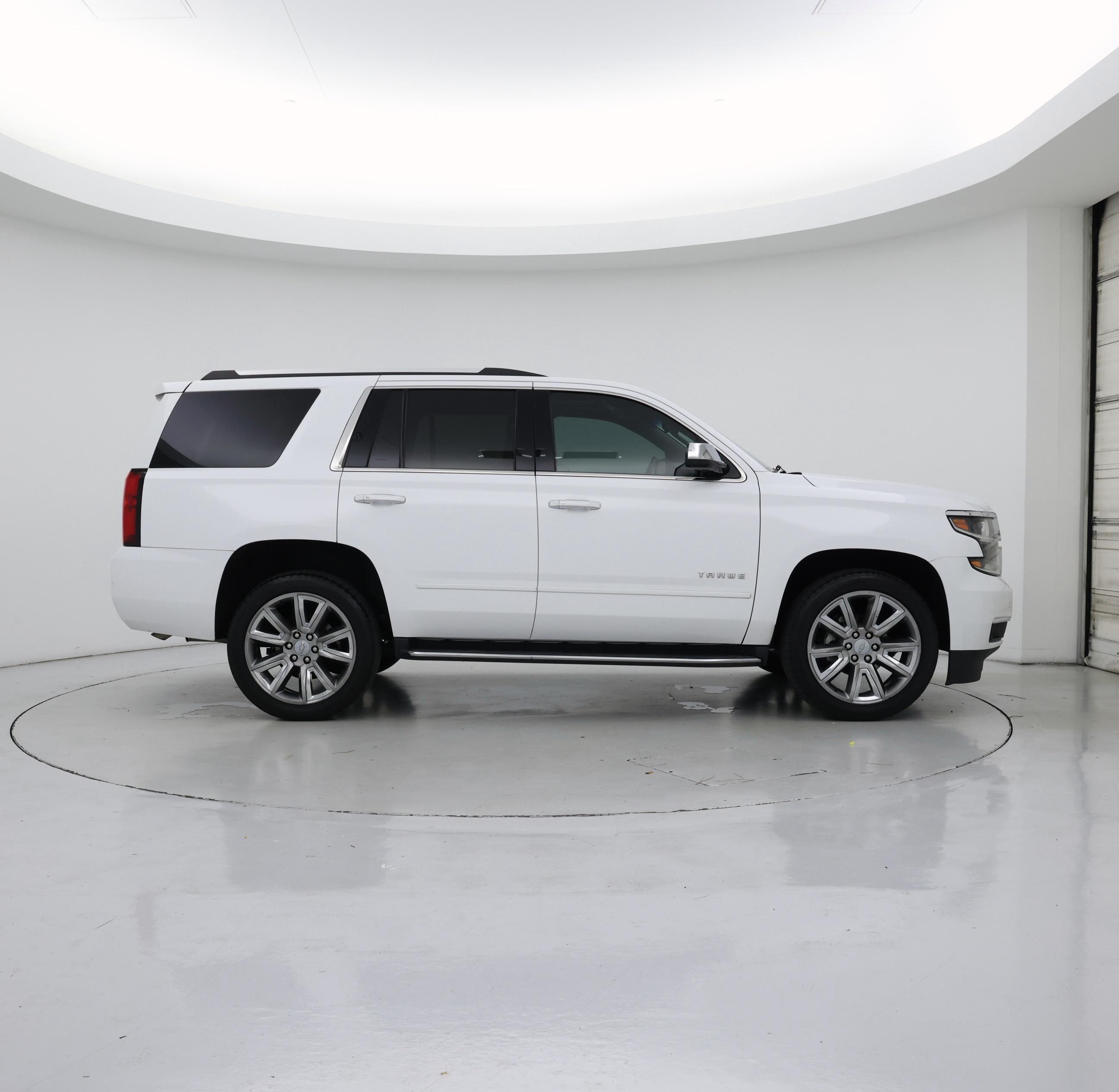 Thumbnail: 2019 Chevrolet Tahoe - 7