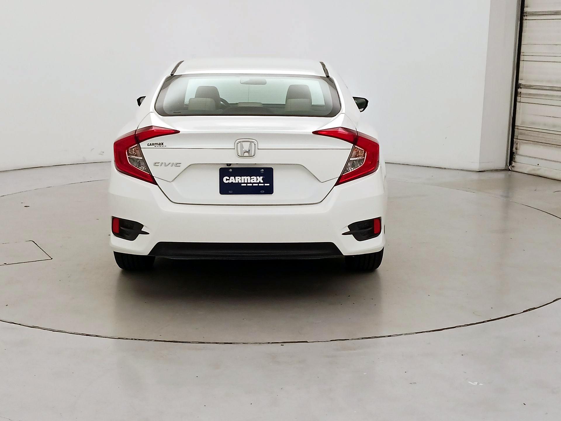 Thumbnail: 2017 Honda Civic - 6