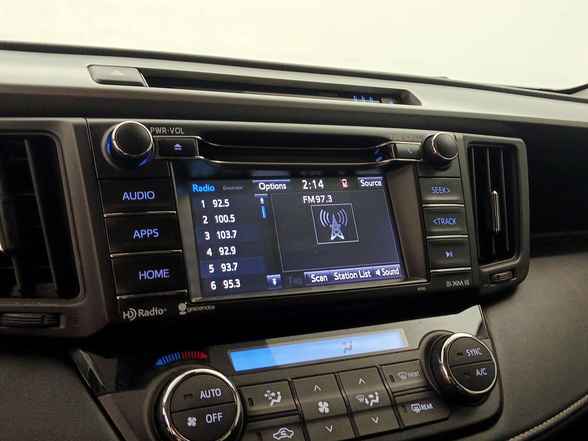 Thumbnail: 2017 Toyota RAV4 - 15
