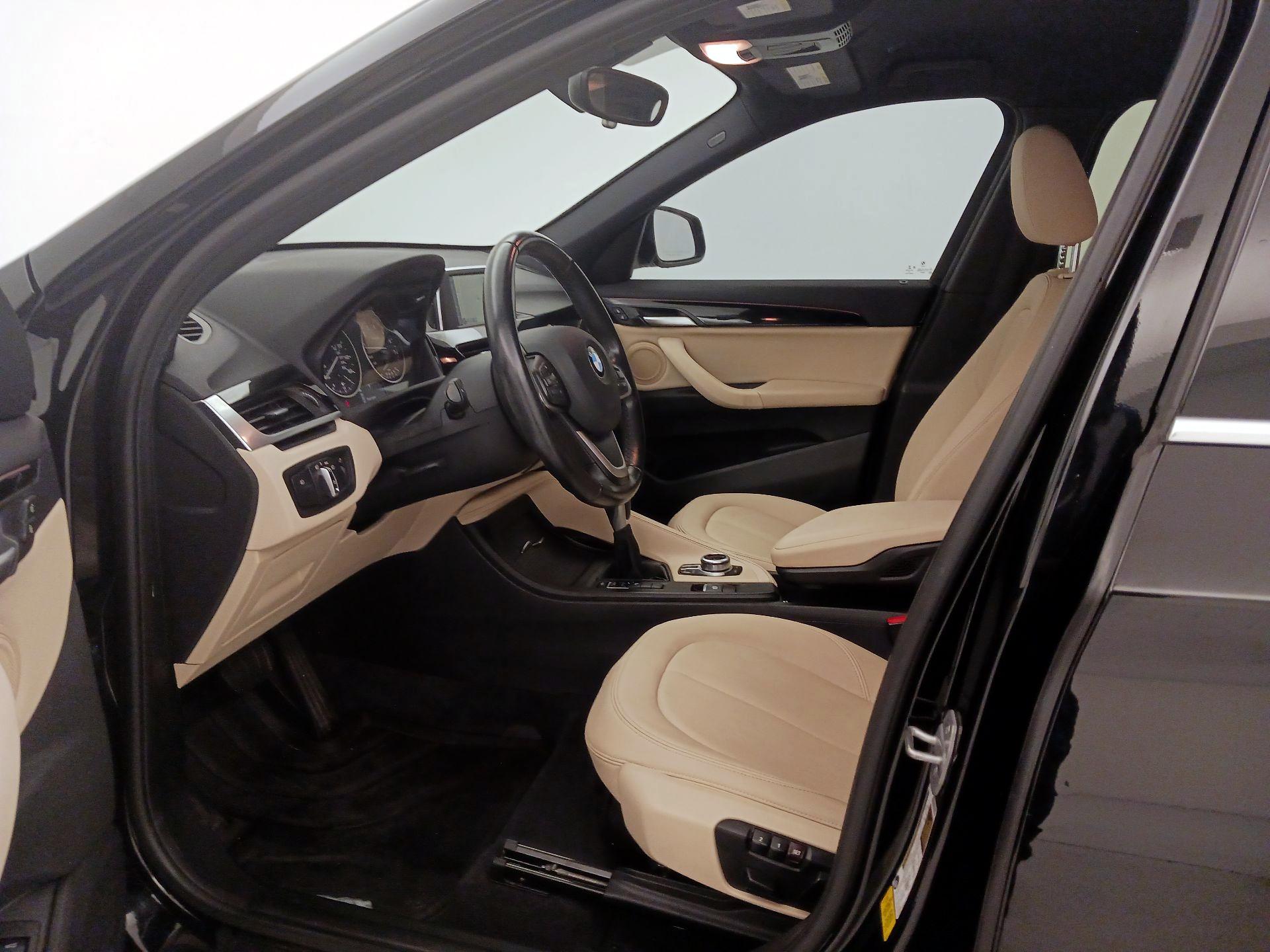 Thumbnail: 2017 BMW X1 - 11