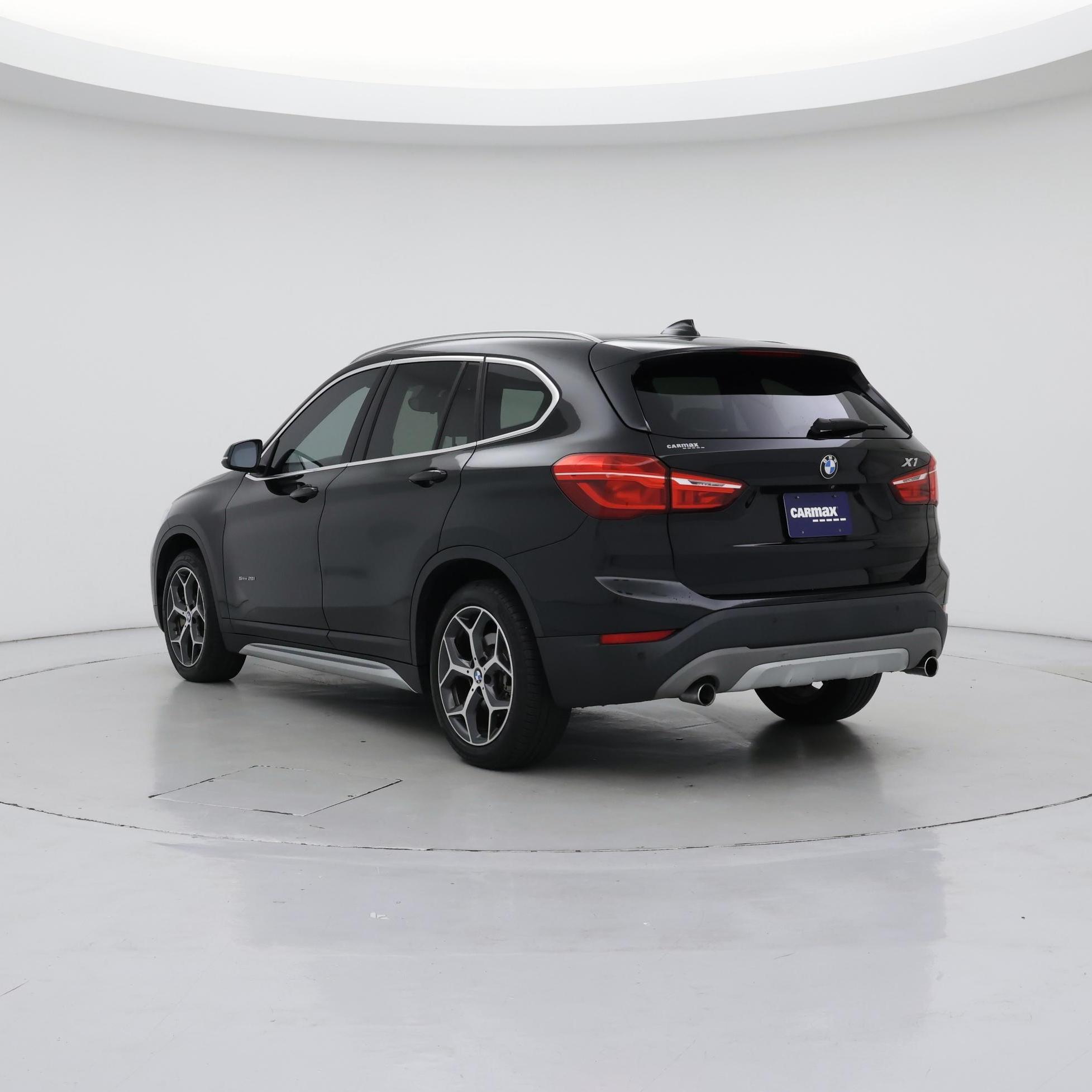 Thumbnail: 2017 BMW X1 - 2