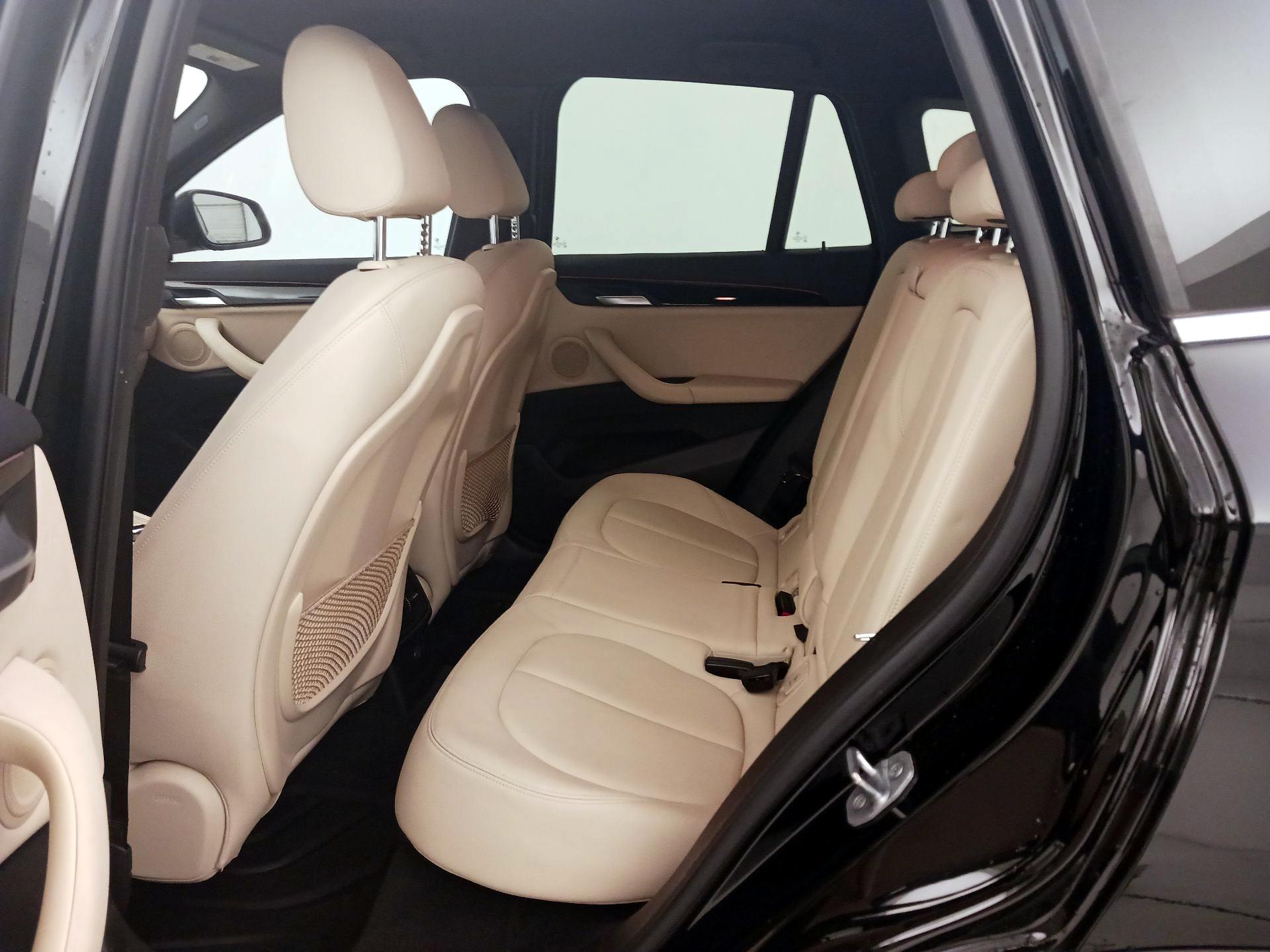 Thumbnail: 2017 BMW X1 - 20