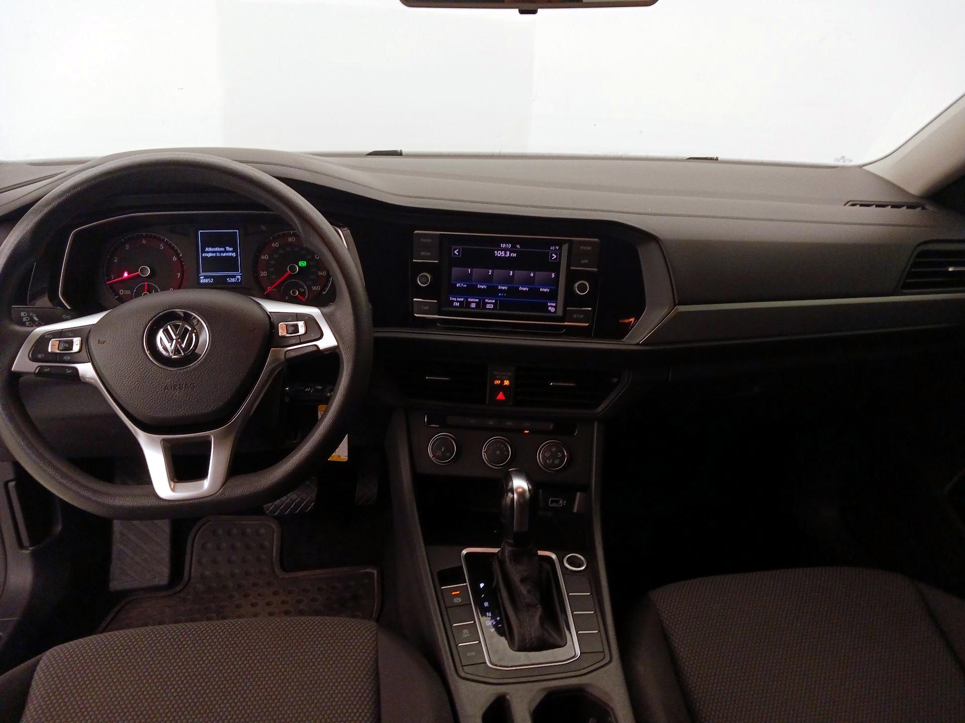 Thumbnail: 2019 Volkswagen Jetta - 9