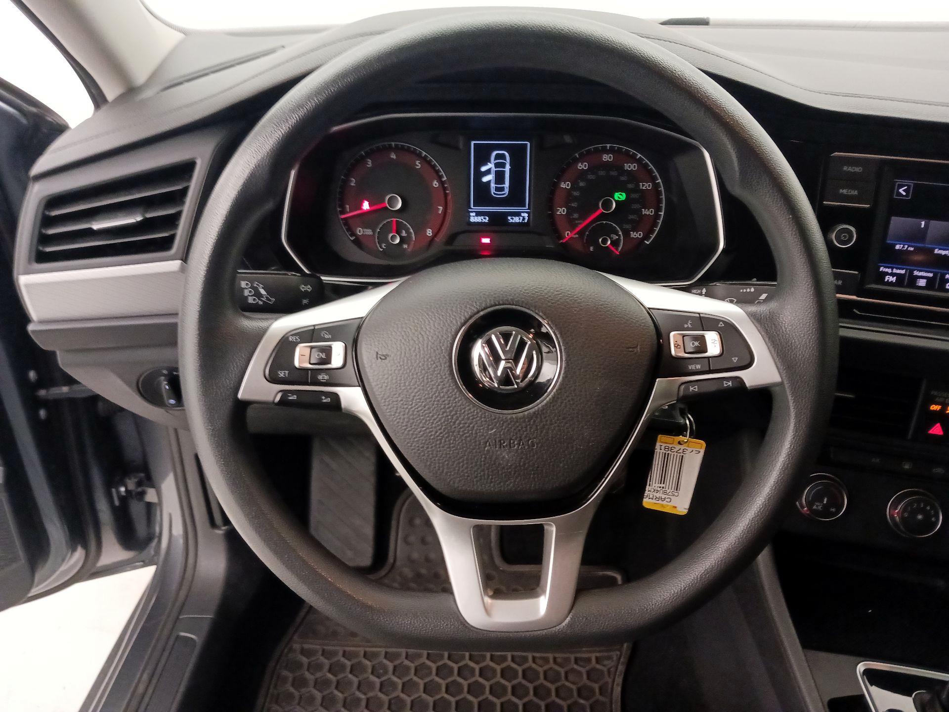 Thumbnail: 2019 Volkswagen Jetta - 10