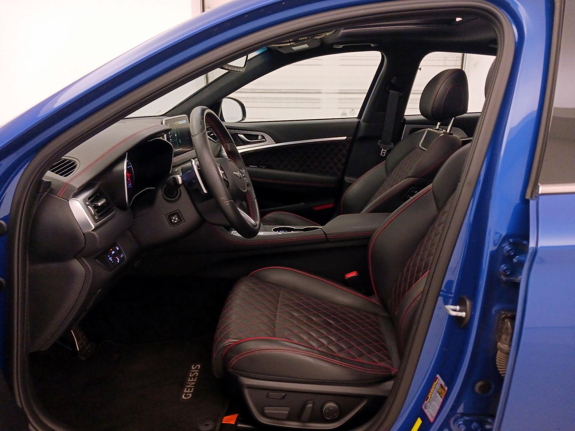 Thumbnail: 2019 Genesis G70 - 9