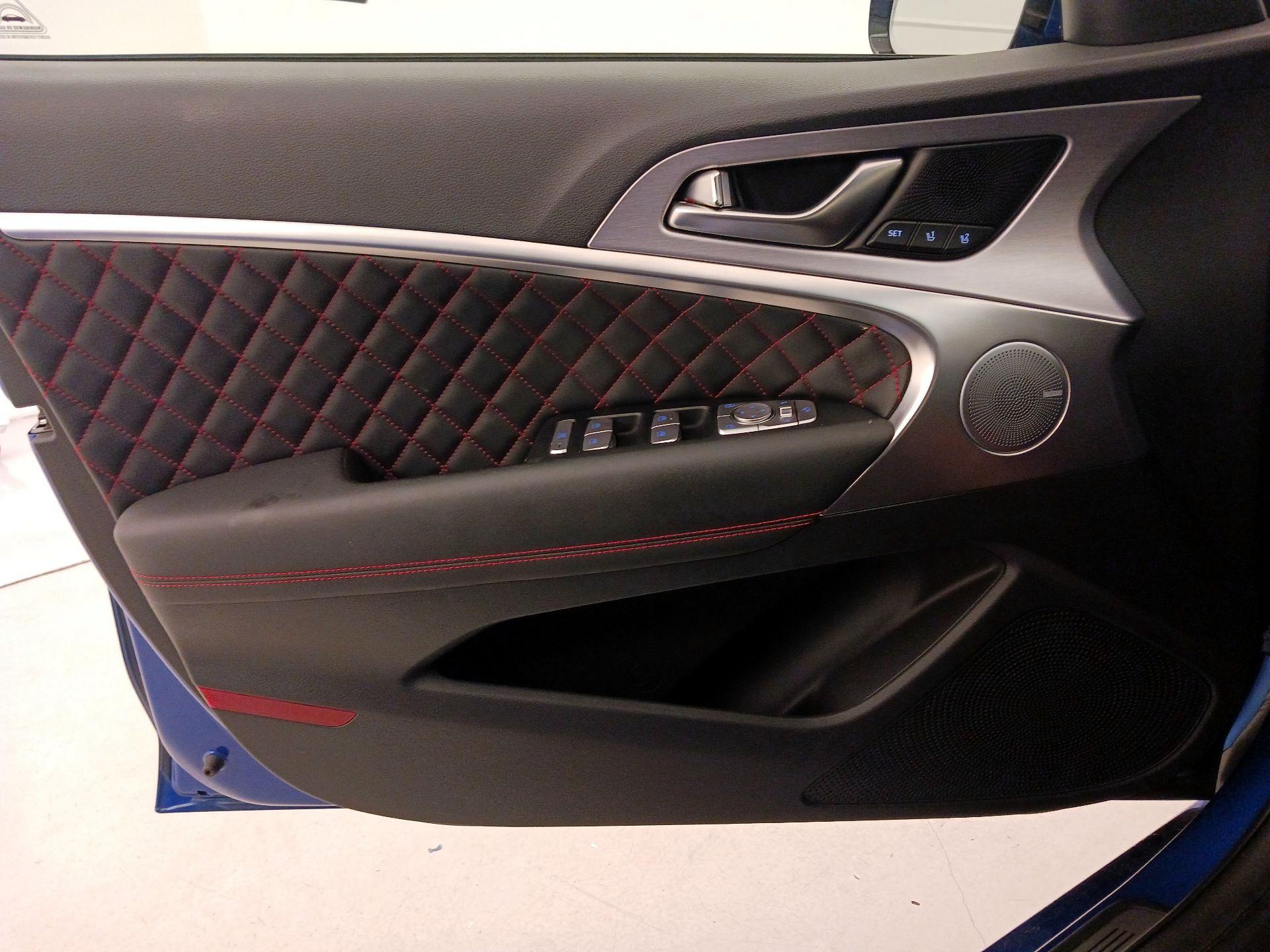 Thumbnail: 2019 Genesis G70 - 10