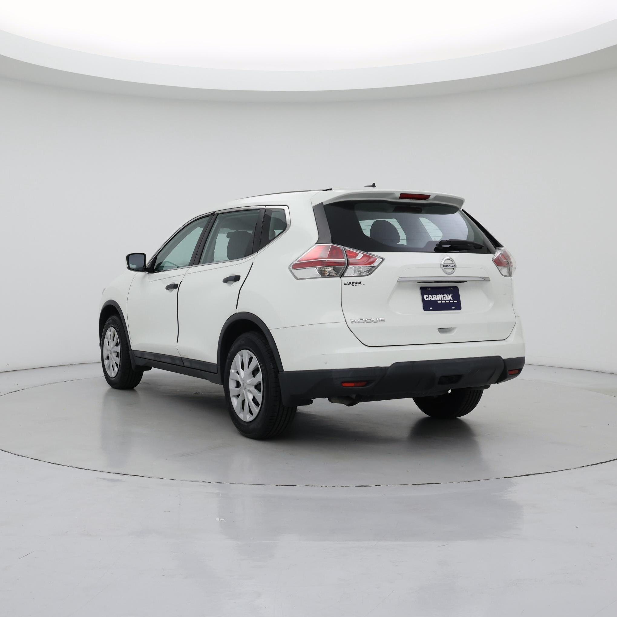 Thumbnail: 2016 Nissan Rogue - 2