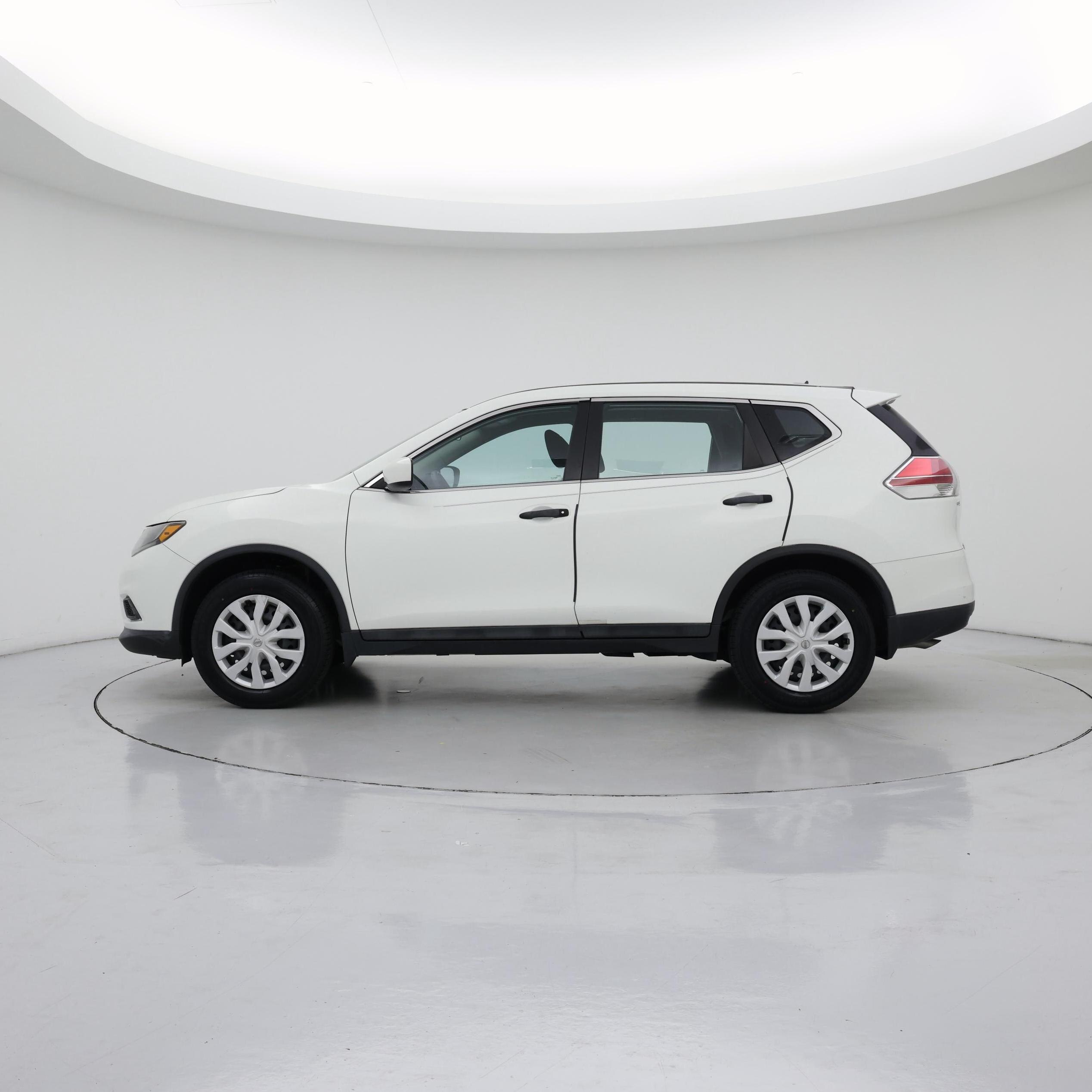 Thumbnail: 2016 Nissan Rogue - 3