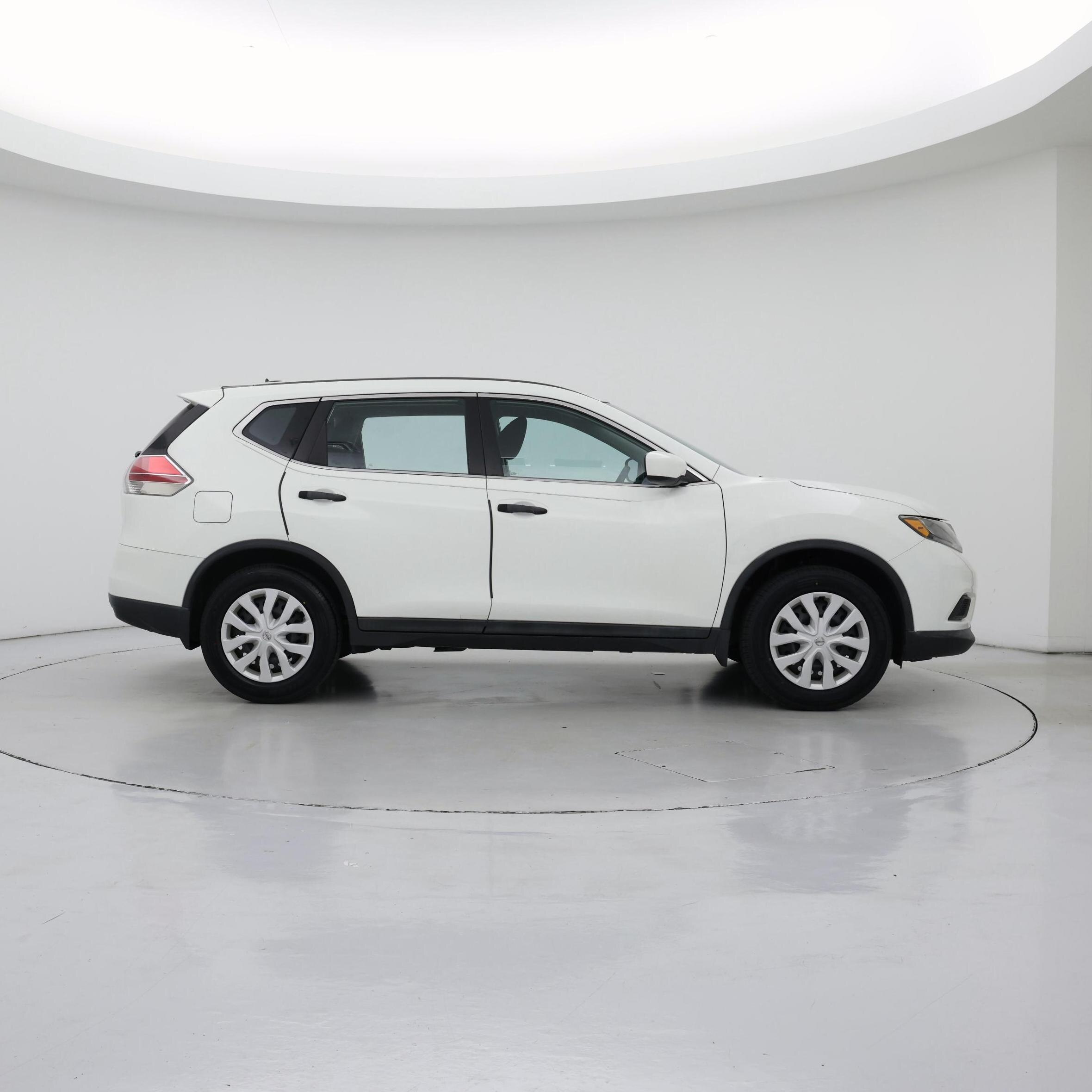 Thumbnail: 2016 Nissan Rogue - 7