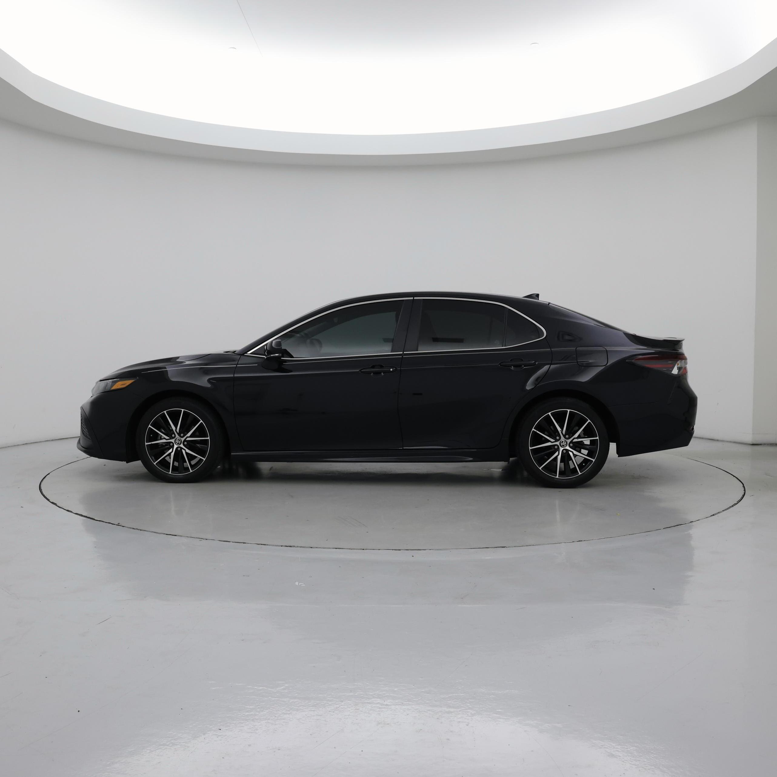 Thumbnail: 2024 Toyota Camry - 3