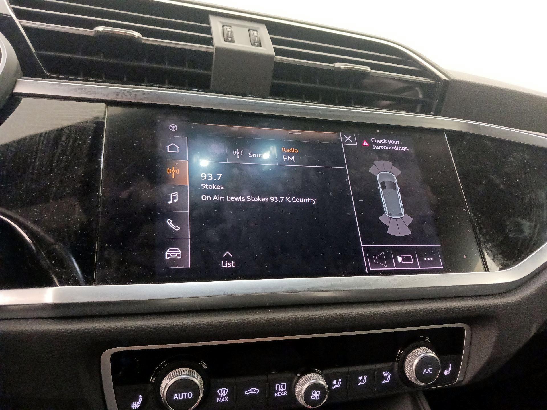 Thumbnail: 2020 Audi Q3 - 15