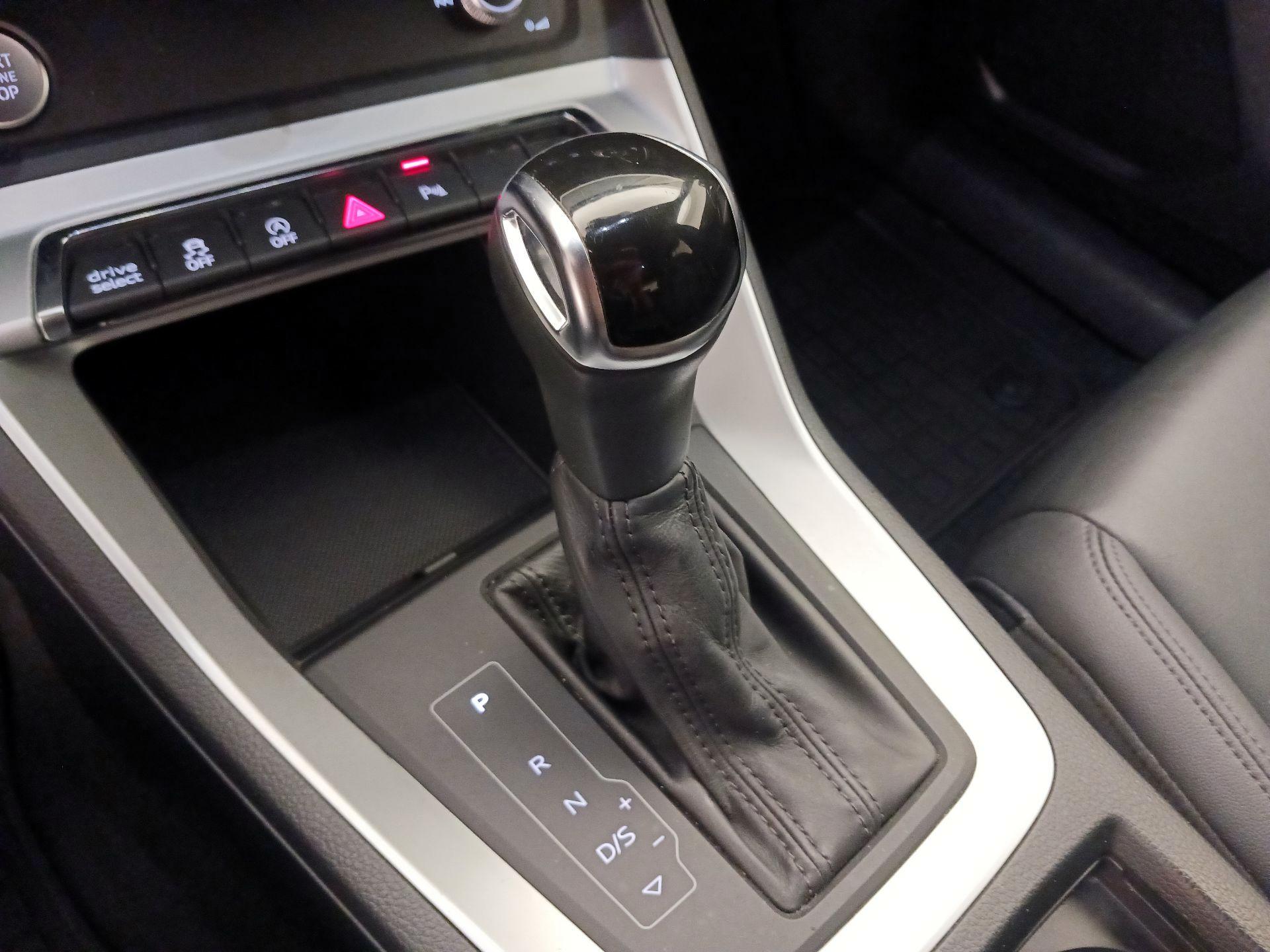 Thumbnail: 2020 Audi Q3 - 17