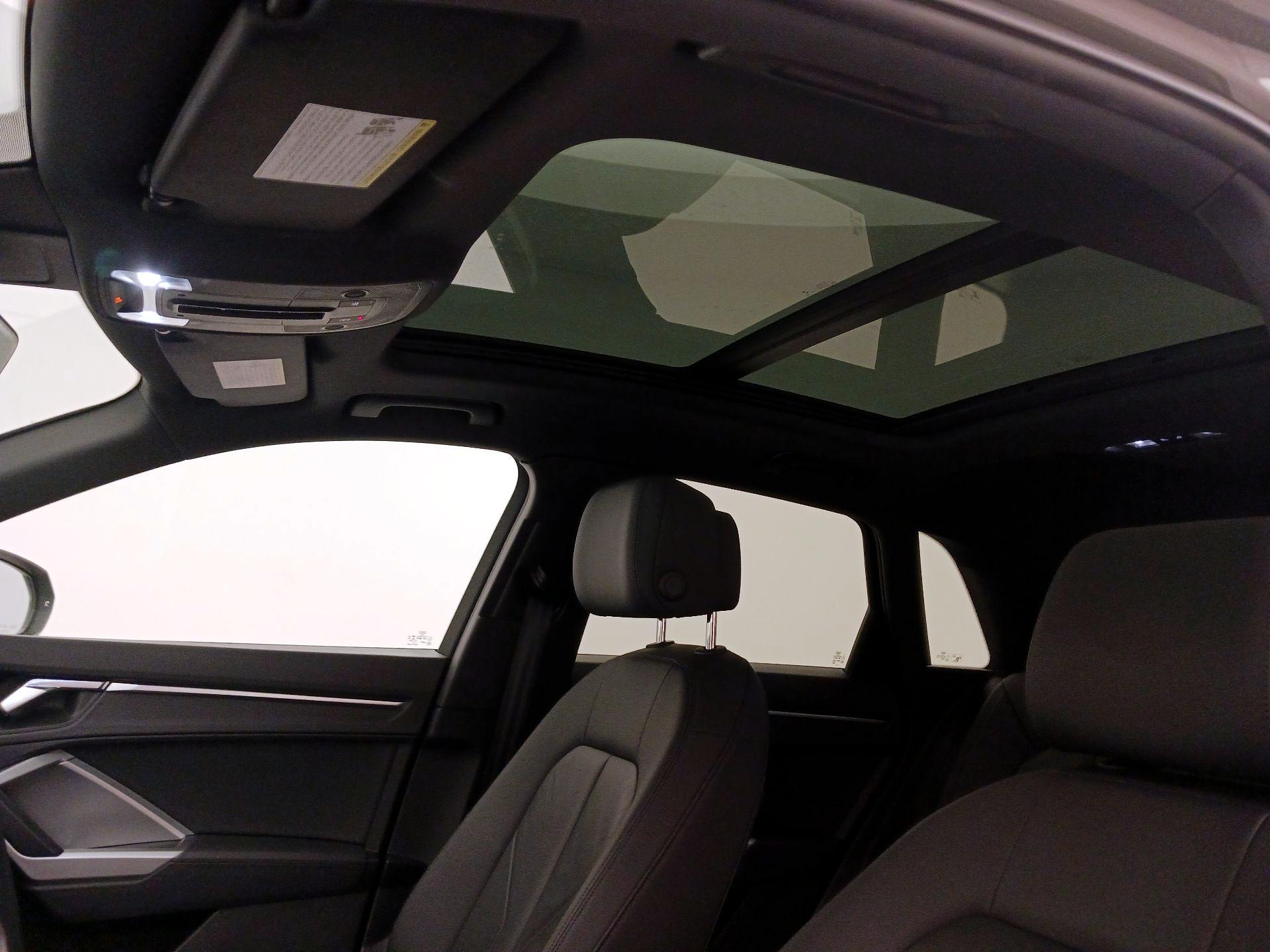 Thumbnail: 2020 Audi Q3 - 19