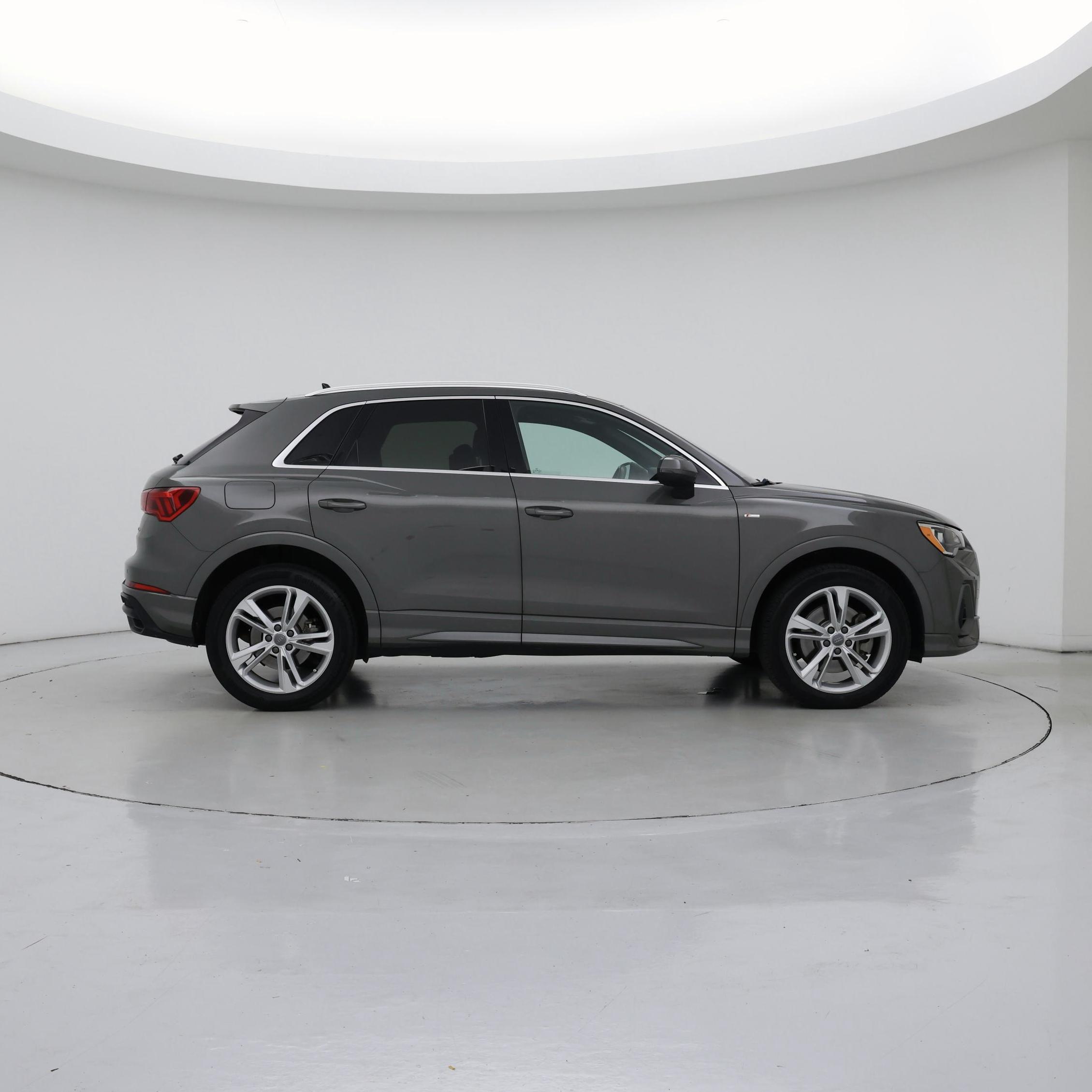 Thumbnail: 2020 Audi Q3 - 7