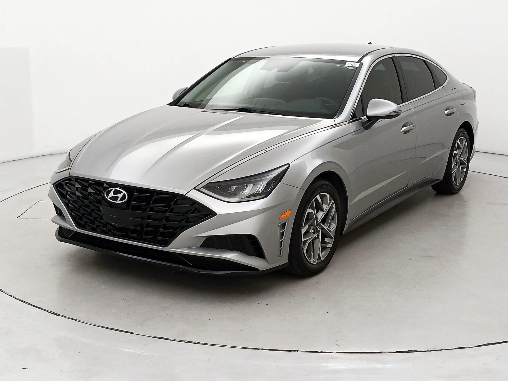 Thumbnail: 2020 Hyundai Sonata - 3