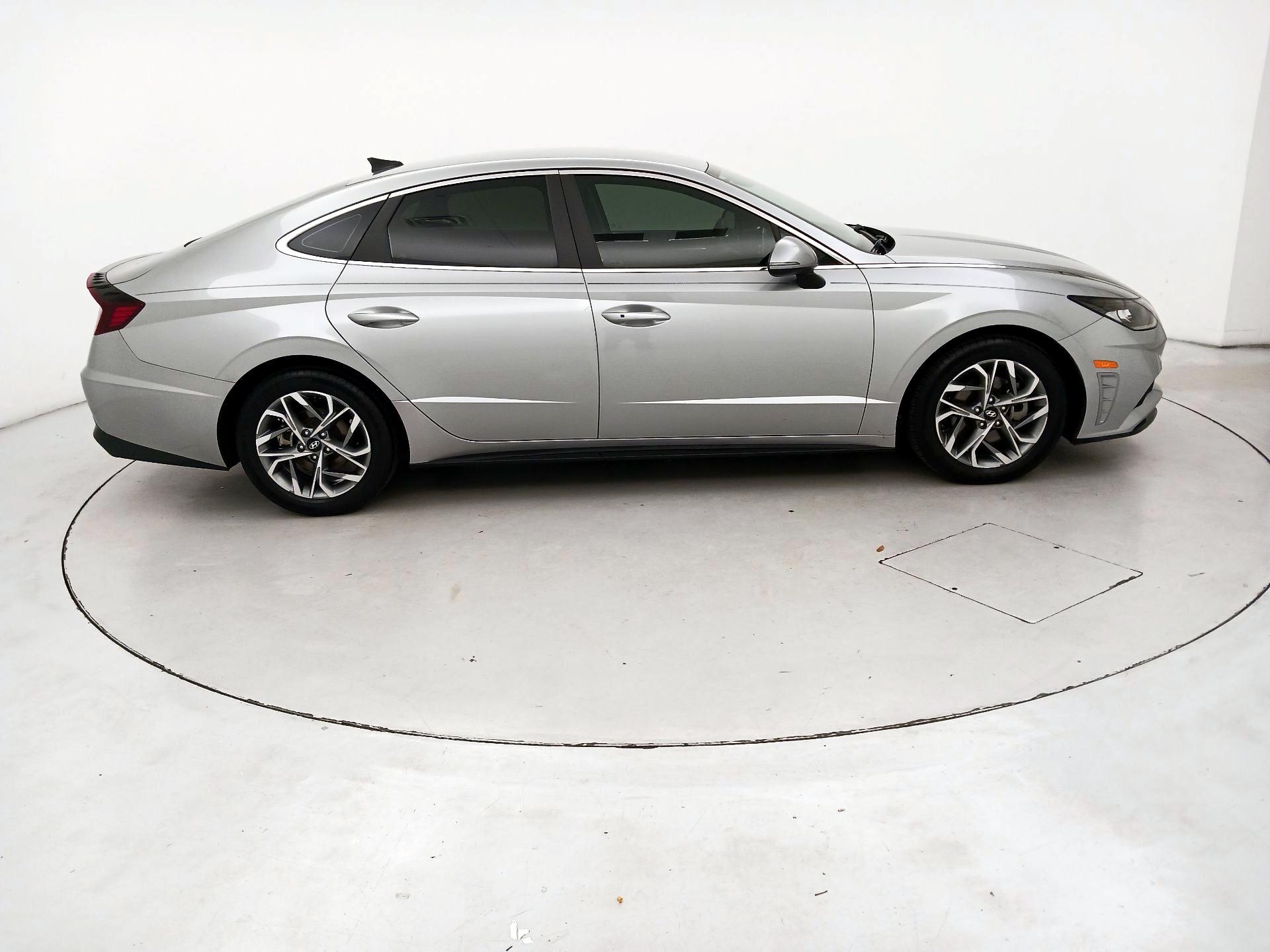 Thumbnail: 2020 Hyundai Sonata - 4