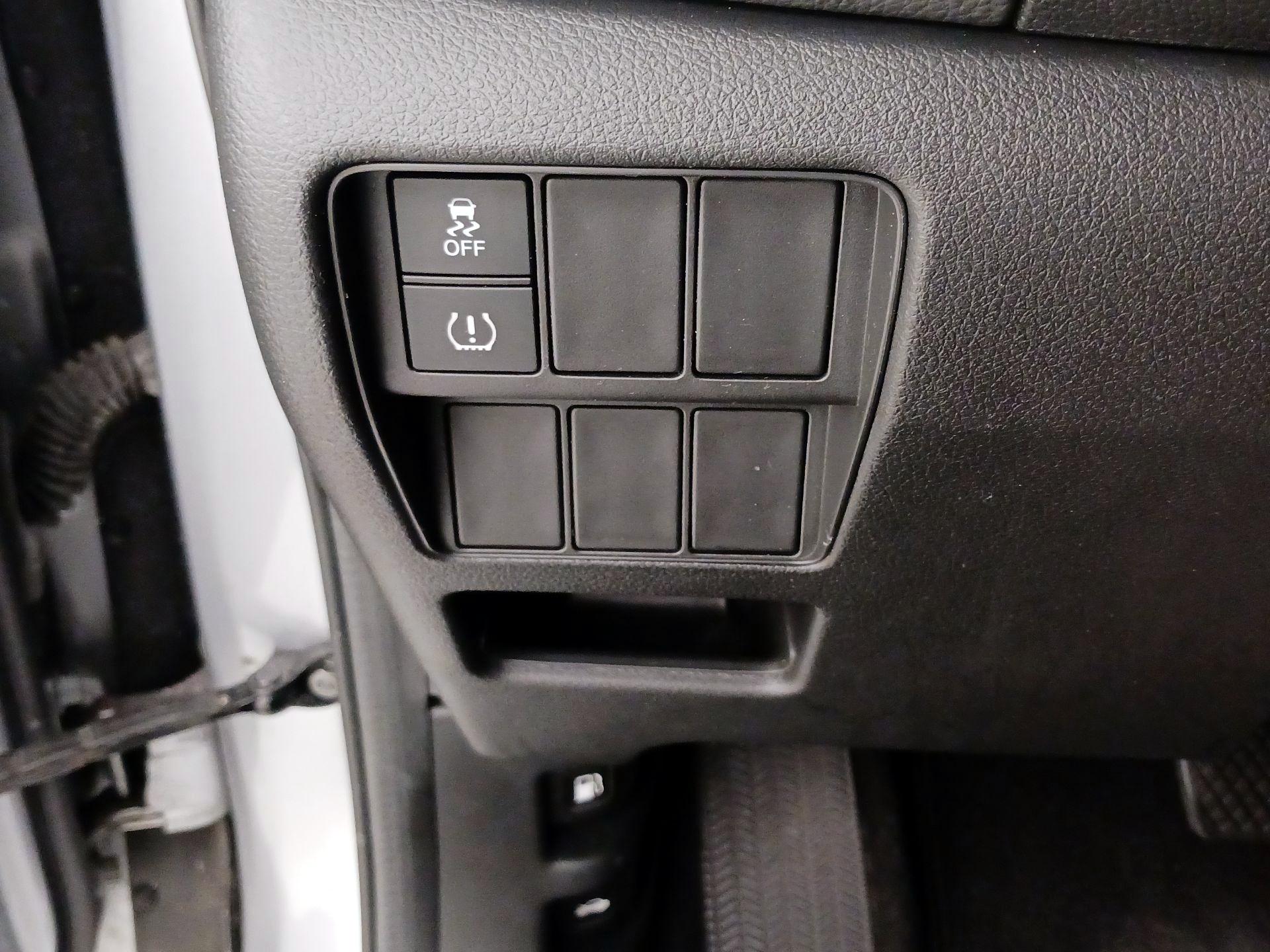 Thumbnail: 2018 Honda CR-V - 13