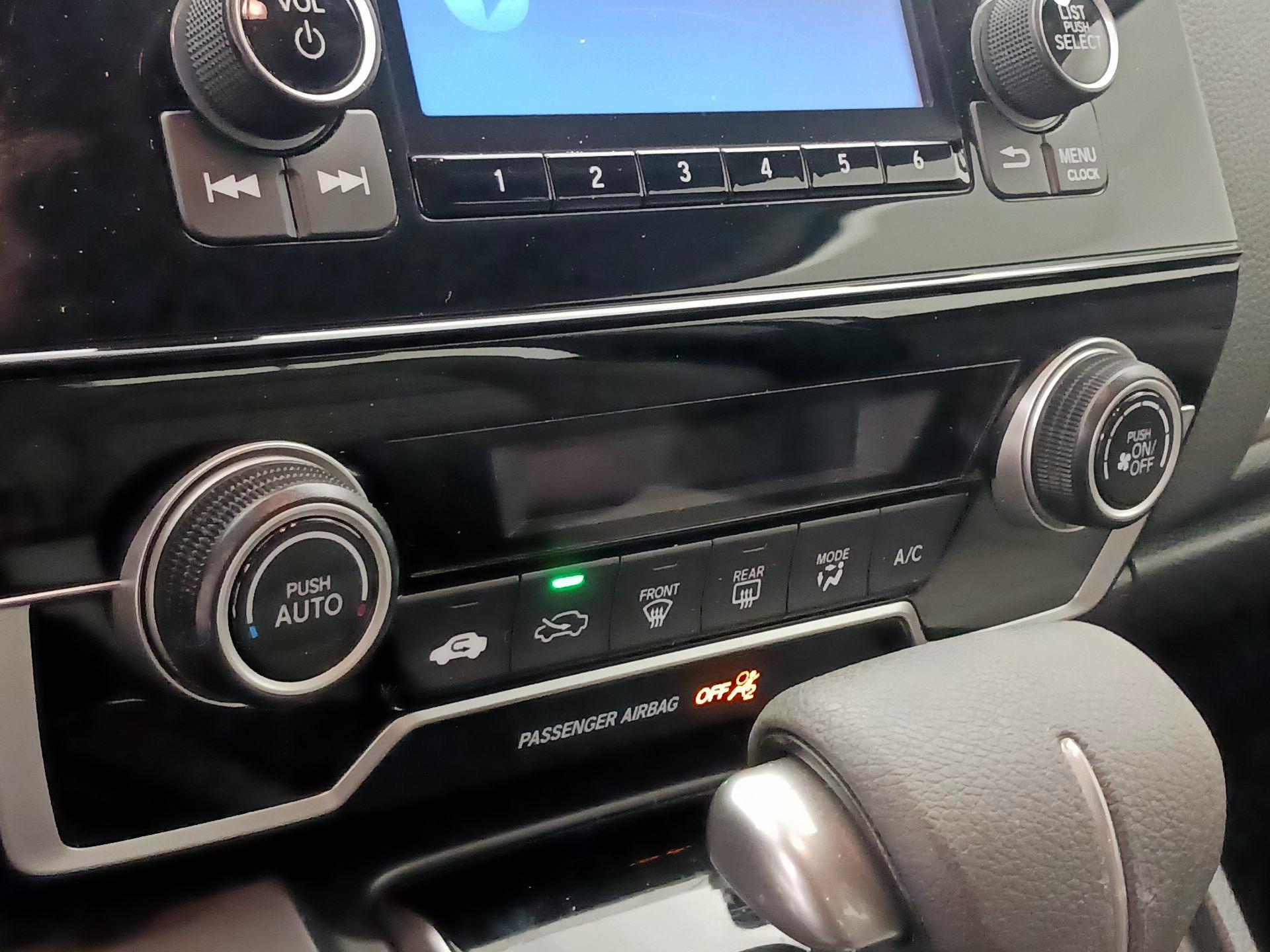 Thumbnail: 2018 Honda CR-V - 16