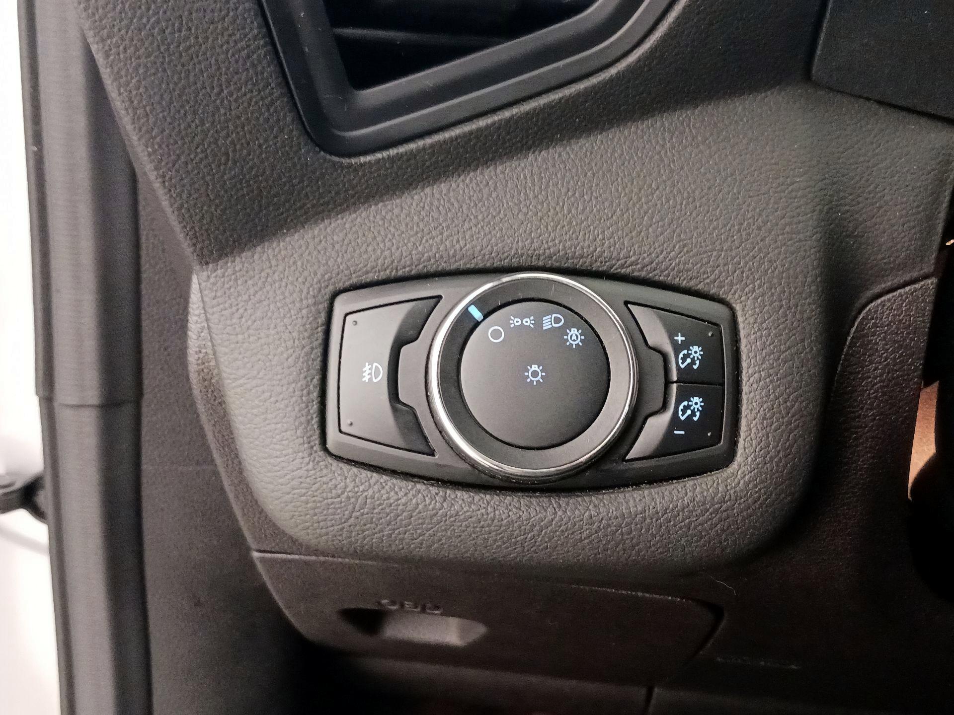 Thumbnail: 2014 Ford Escape - 13