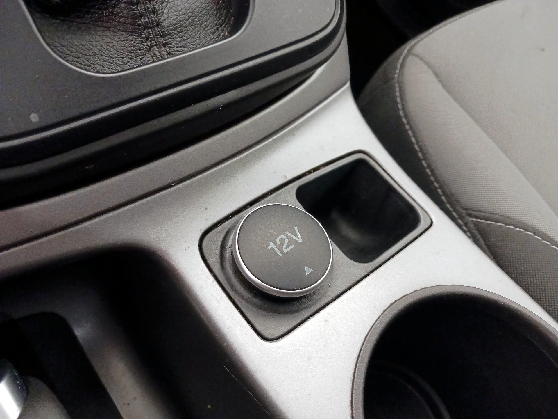 Thumbnail: 2014 Ford Escape - 18