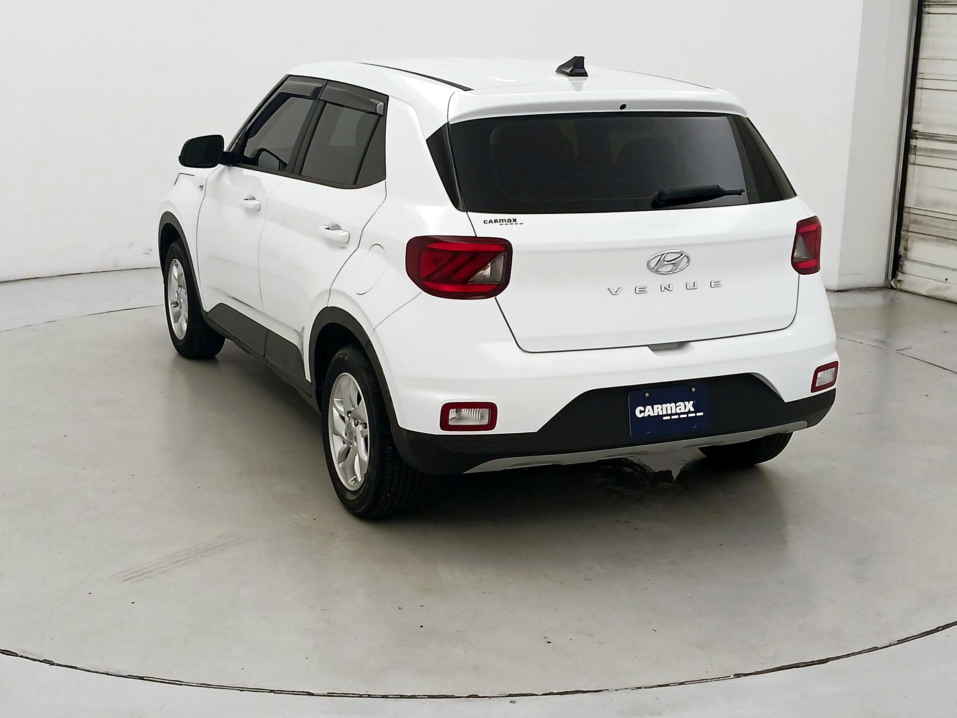 Thumbnail: 2021 Hyundai Venue - 7