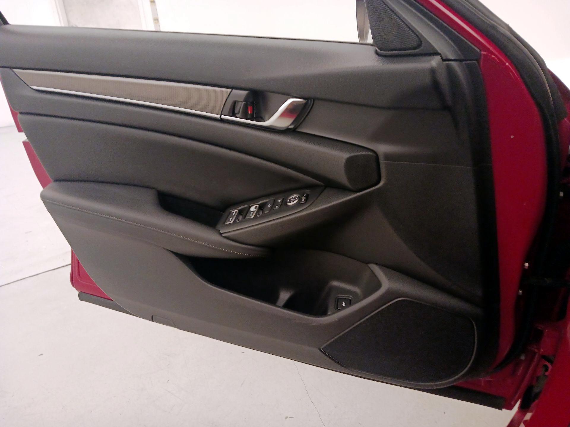 Thumbnail: 2020 Honda Accord - 12