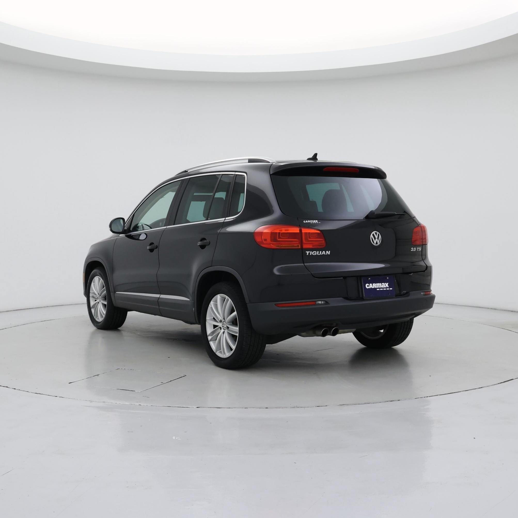 Thumbnail: 2014 Volkswagen Tiguan - 2