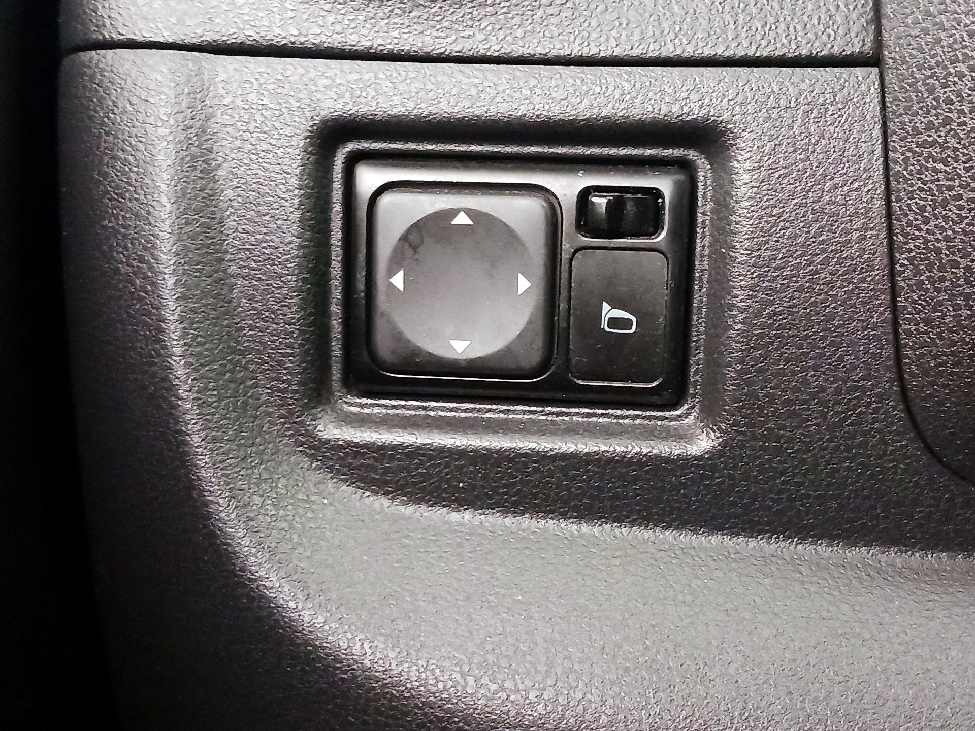 Thumbnail: 2017 Nissan Versa - 13