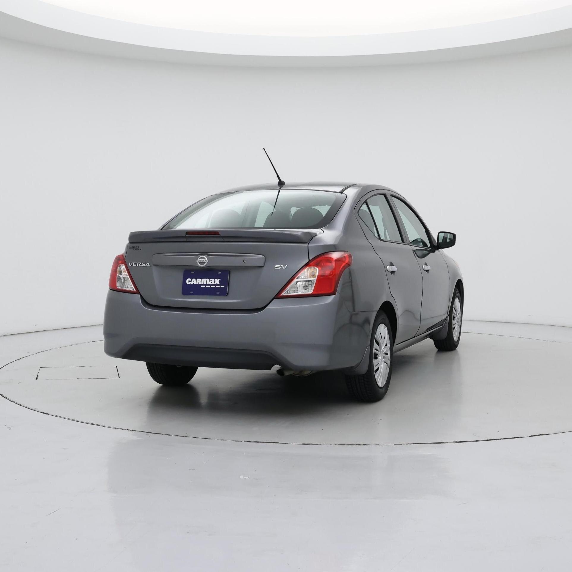 Thumbnail: 2017 Nissan Versa - 8