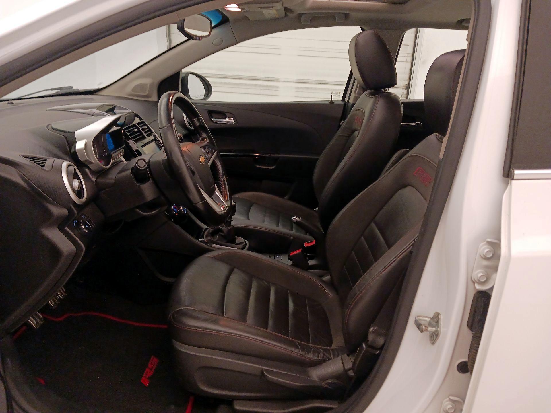 Thumbnail: 2015 Chevrolet Sonic - 9