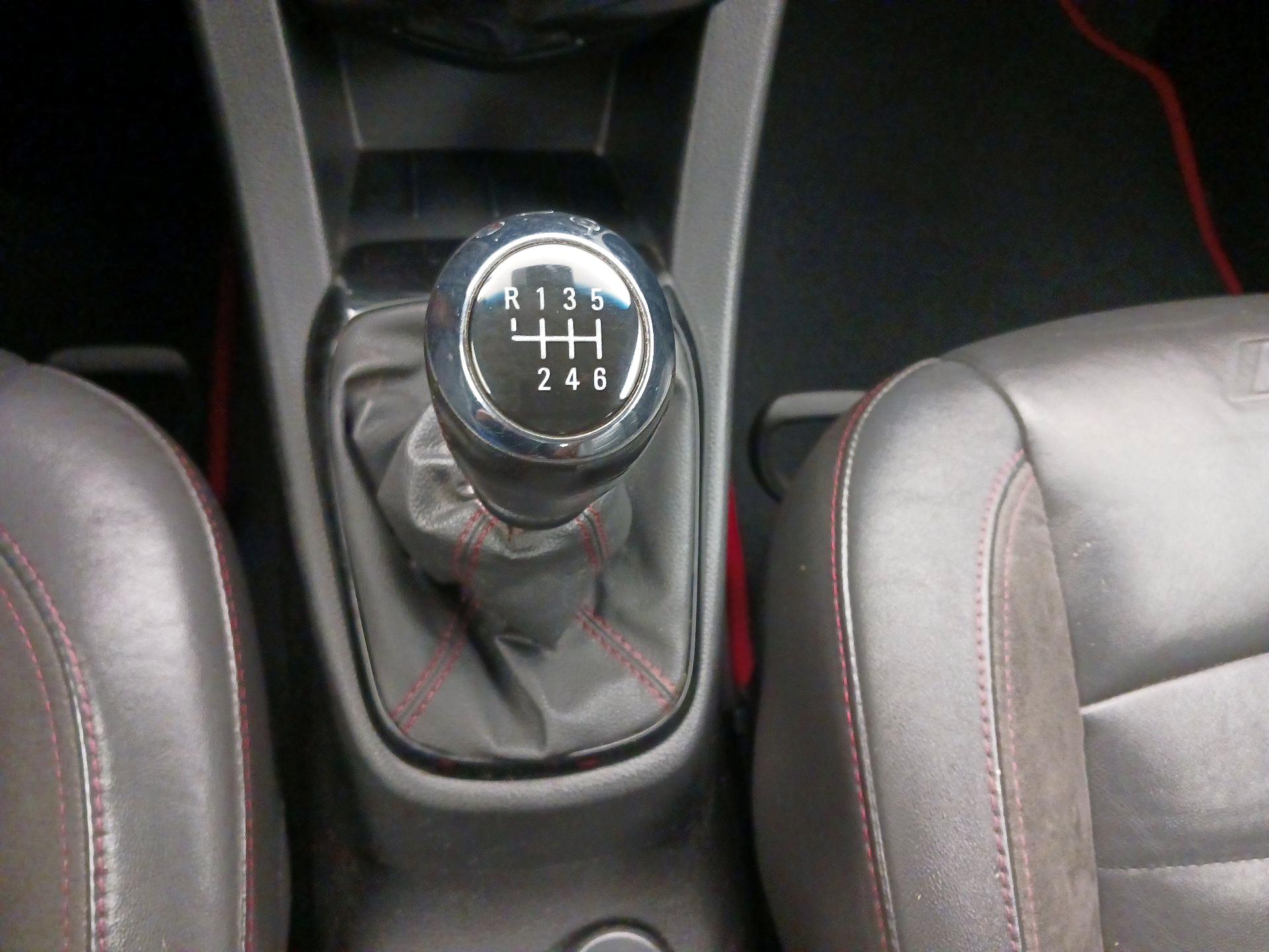 Thumbnail: 2015 Chevrolet Sonic - 15