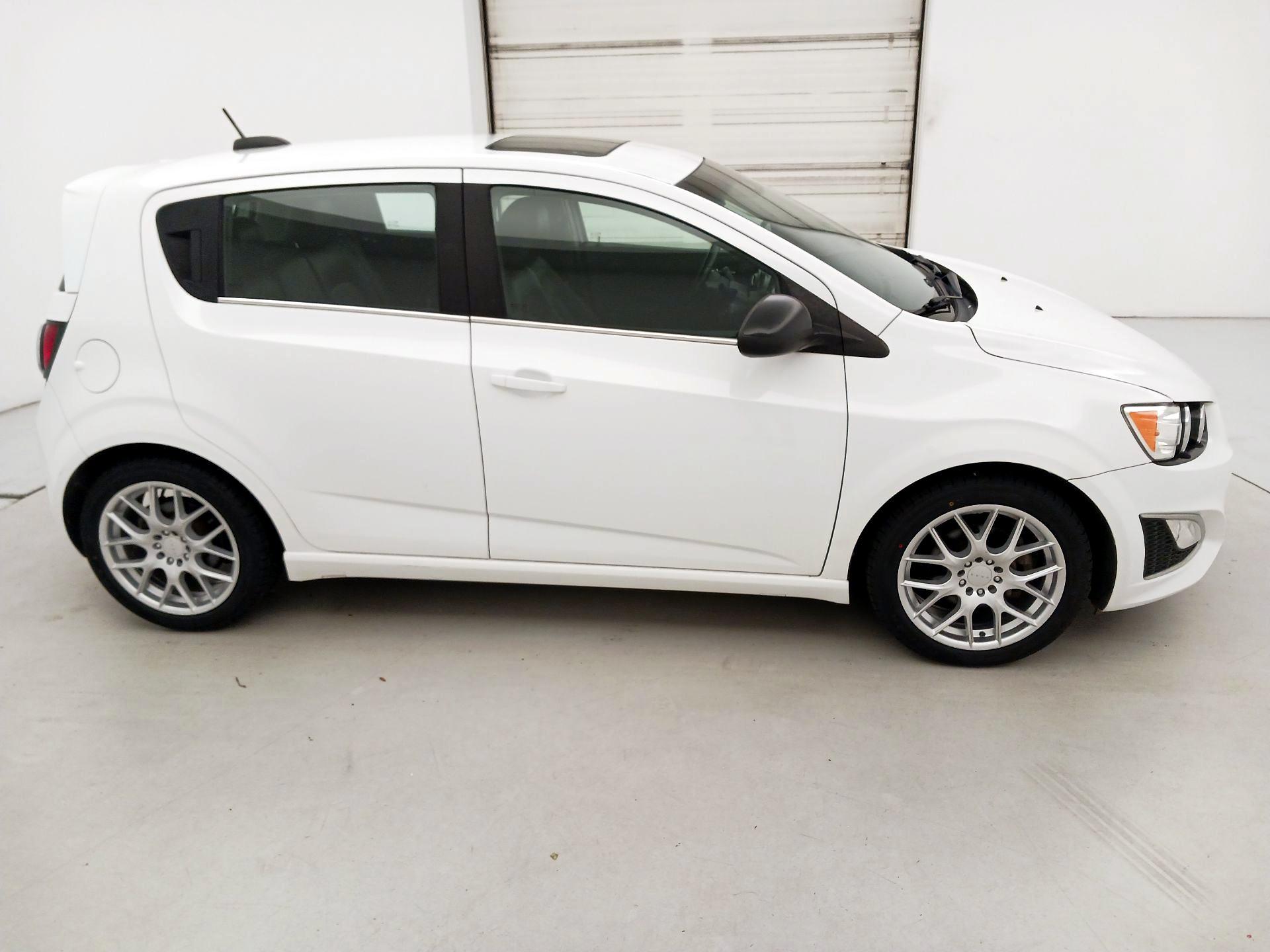 Thumbnail: 2015 Chevrolet Sonic - 4