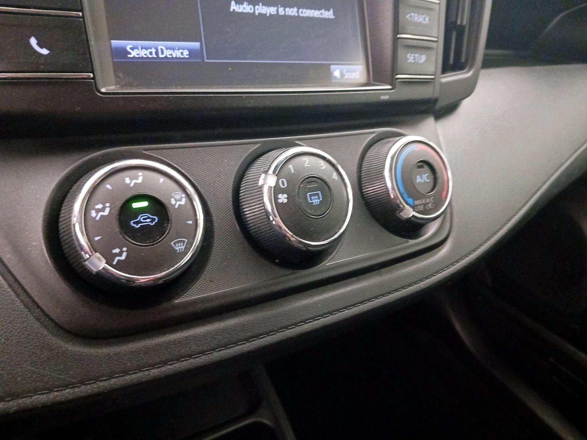 Thumbnail: 2018 Toyota RAV4 - 16