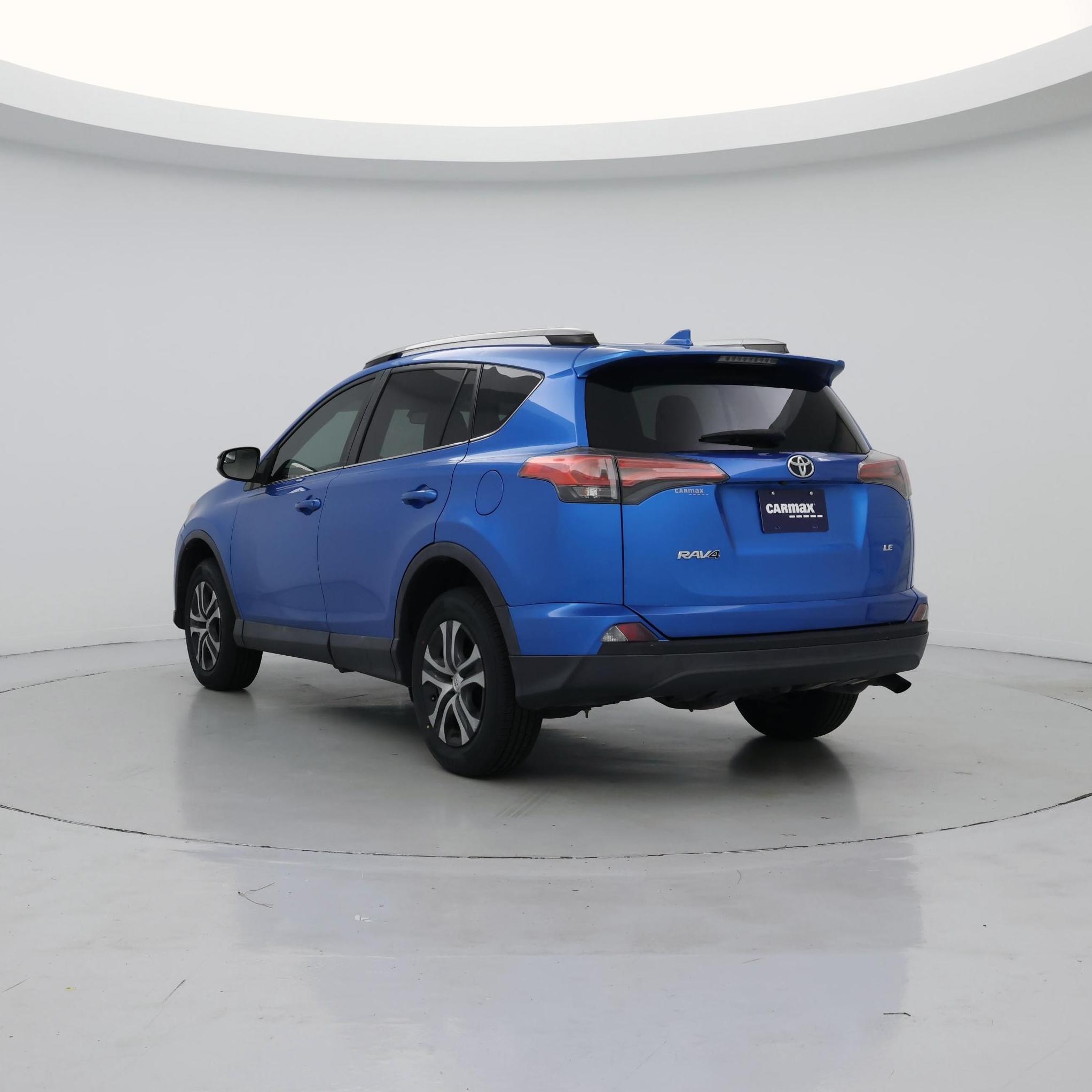 Thumbnail: 2018 Toyota RAV4 - 2