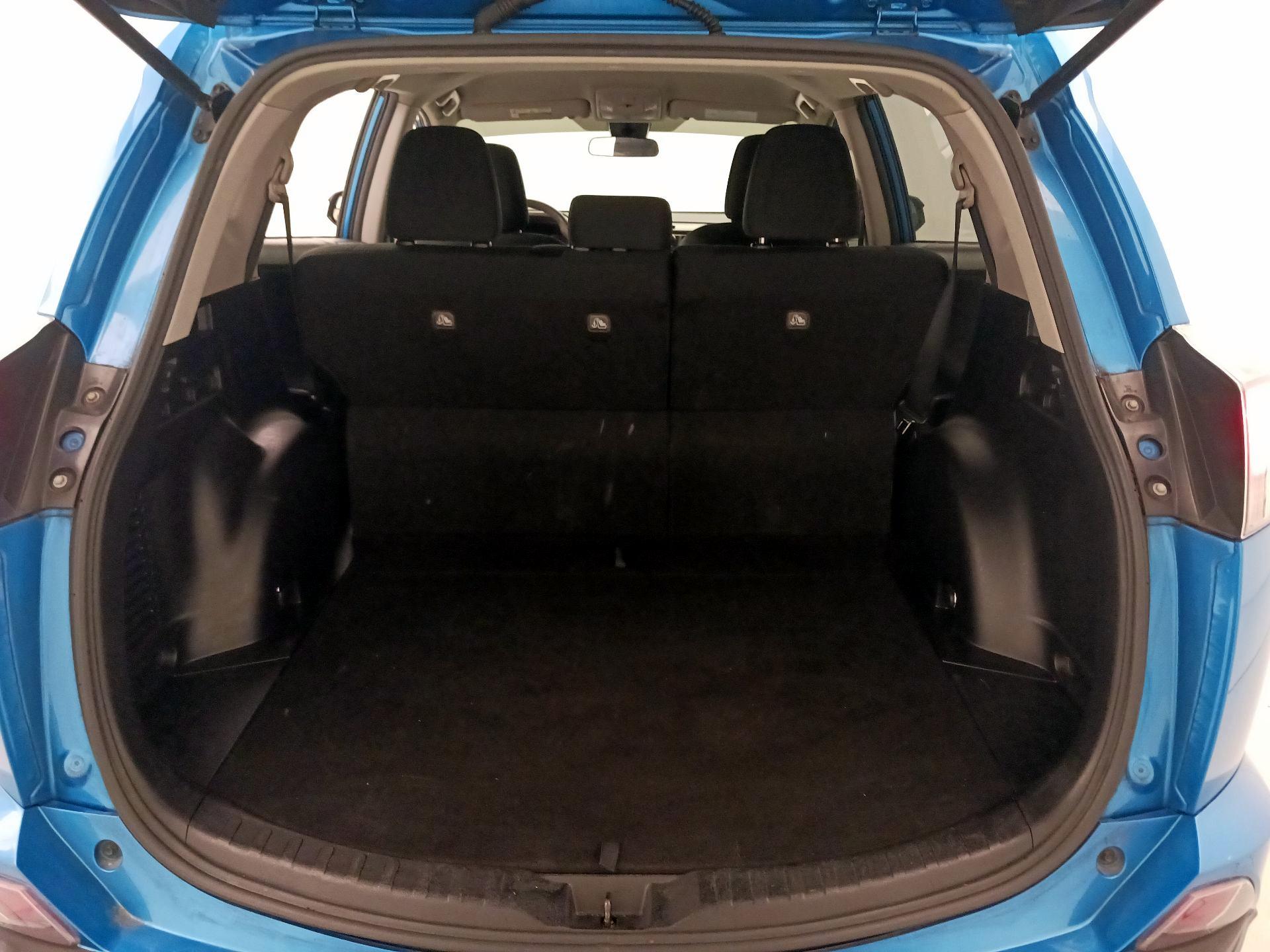 Thumbnail: 2018 Toyota RAV4 - 20