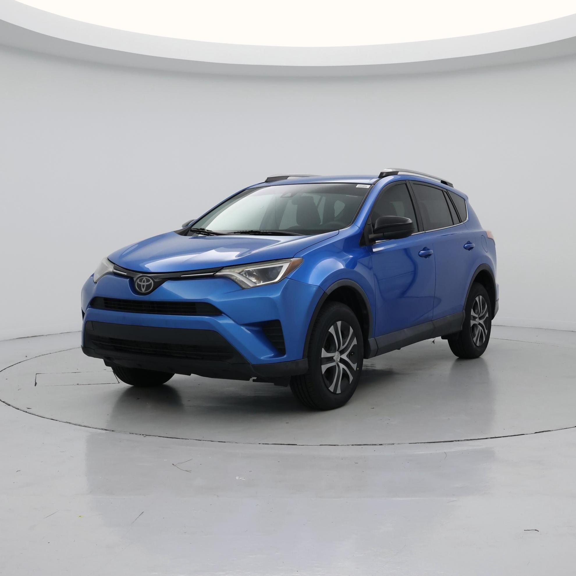 Thumbnail: 2018 Toyota RAV4 - 4