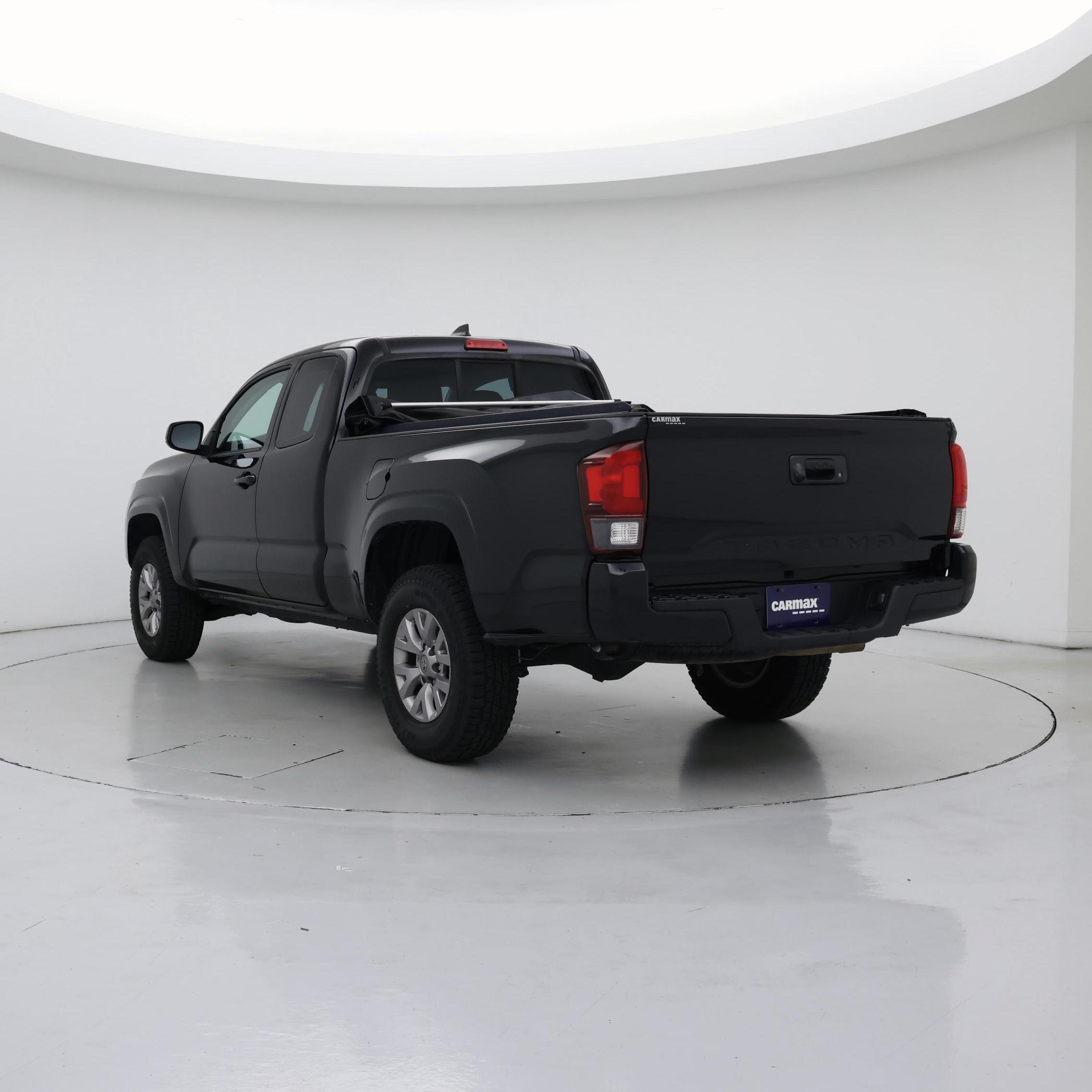 Thumbnail: 2018 Toyota Tacoma - 2