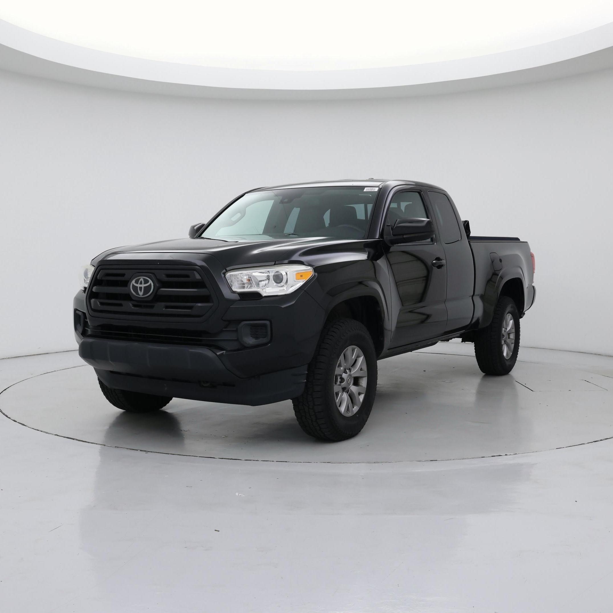 Thumbnail: 2018 Toyota Tacoma - 4